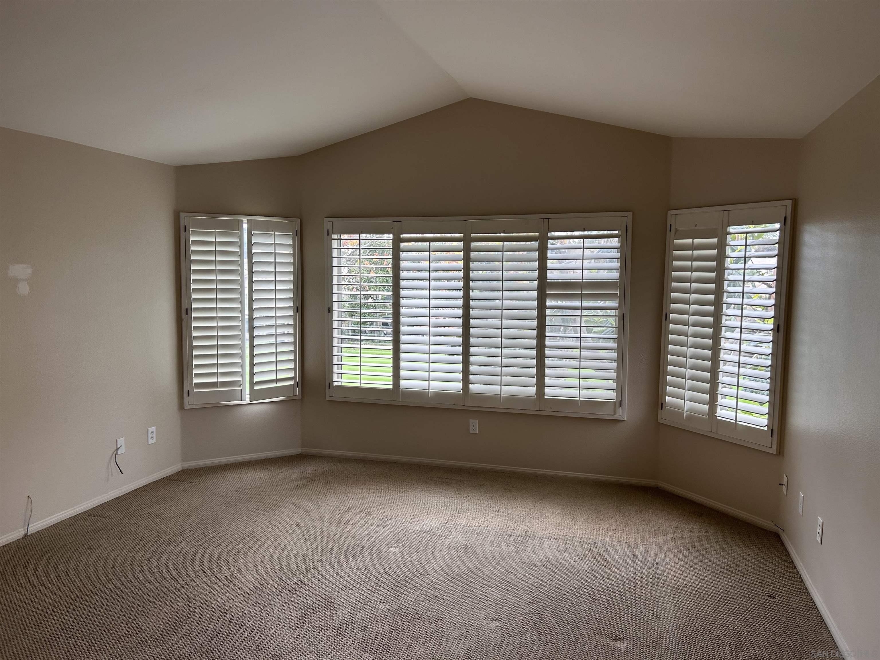 Detail Gallery Image 16 of 25 For 5146  Caminito Vista Lujo, San Diego,  CA 92130 - 4 Beds | 2/1 Baths