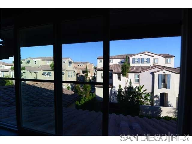 Detail Gallery Image 17 of 20 For 2144  Caminito Elda  92, Chula Vista,  CA 91915 - 4 Beds | 3 Baths