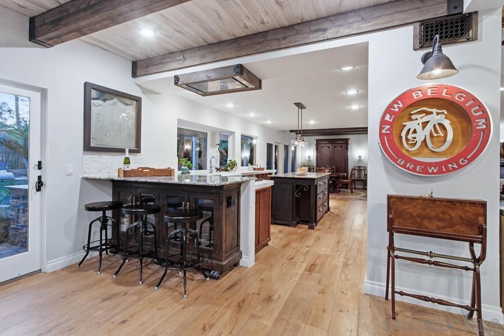 Detail Gallery Image 15 of 57 For 10616  Falcon Rim Pt, San Diego,  CA 92131 - 5 Beds | 2/1 Baths