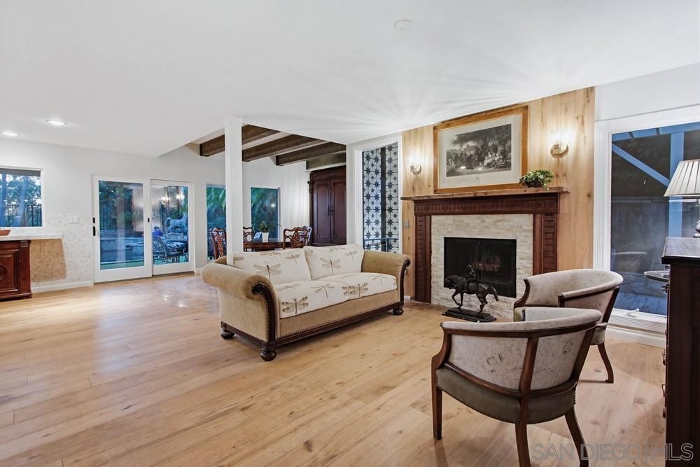 Detail Gallery Image 18 of 57 For 10616  Falcon Rim Pt, San Diego,  CA 92131 - 5 Beds | 2/1 Baths