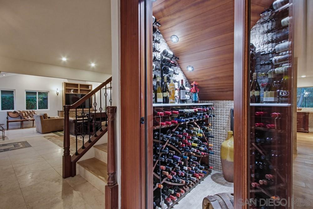 Detail Gallery Image 22 of 57 For 10616  Falcon Rim Pt, San Diego,  CA 92131 - 5 Beds | 2/1 Baths