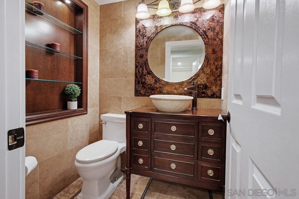 Detail Gallery Image 25 of 57 For 10616  Falcon Rim Pt, San Diego,  CA 92131 - 5 Beds | 2/1 Baths