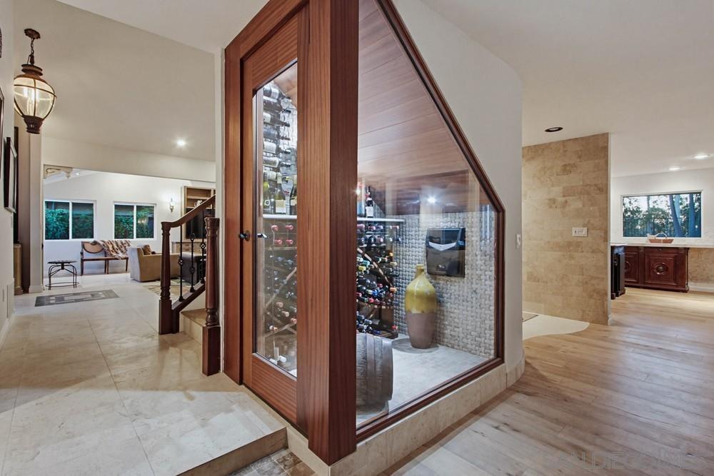 Detail Gallery Image 26 of 57 For 10616  Falcon Rim Pt, San Diego,  CA 92131 - 5 Beds | 2/1 Baths