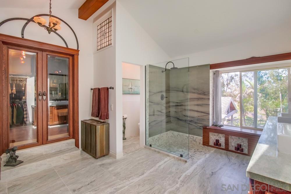 Detail Gallery Image 34 of 57 For 10616  Falcon Rim Pt, San Diego,  CA 92131 - 5 Beds | 2/1 Baths