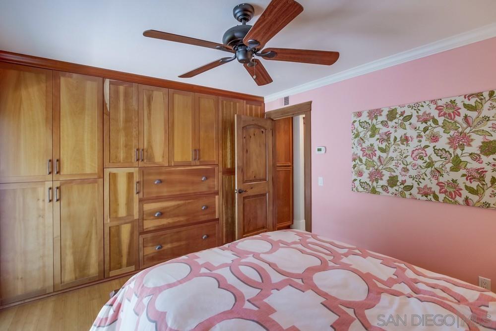 Detail Gallery Image 41 of 57 For 10616  Falcon Rim Pt, San Diego,  CA 92131 - 5 Beds | 2/1 Baths