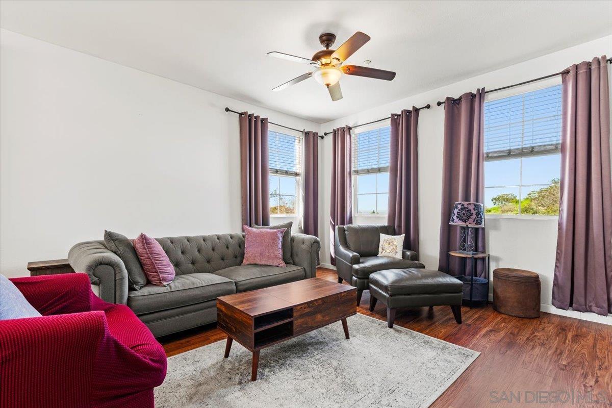 Detail Gallery Image 2 of 34 For 702  Portside Place, San Diego,  CA 92154 - 2 Beds | 2 Baths