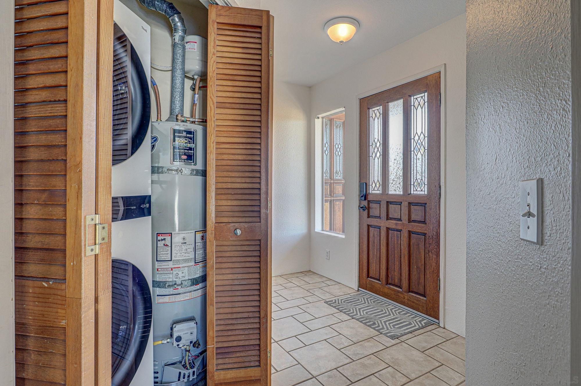 Detail Gallery Image 6 of 30 For 1169  23rd St, San Diego,  CA 92102 - 2 Beds | 2/1 Baths