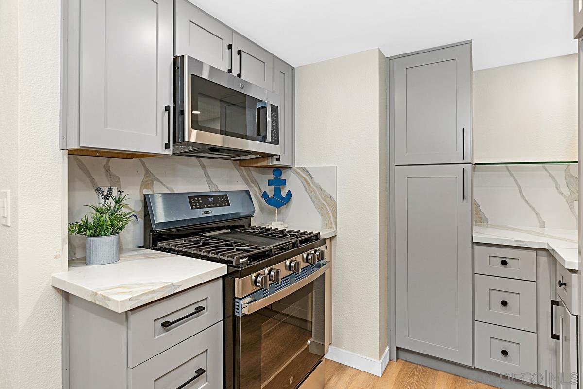 Detail Gallery Image 13 of 27 For 9899  Scripps Westview Way  #243,  San Diego,  CA 92131 - 2 Beds | 1 Baths