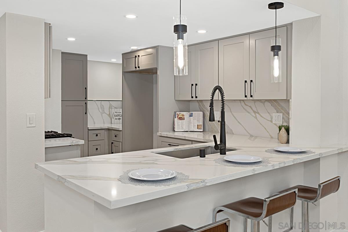 Detail Gallery Image 9 of 27 For 9899  Scripps Westview Way  #243,  San Diego,  CA 92131 - 2 Beds | 1 Baths