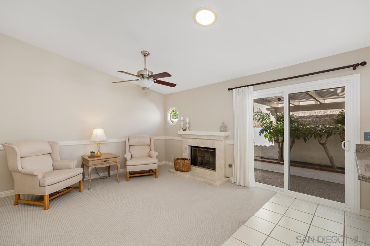 Detail Gallery Image 11 of 30 For 18018  Calle Estepona, San Diego,  CA 92128 - 2 Beds | 2 Baths