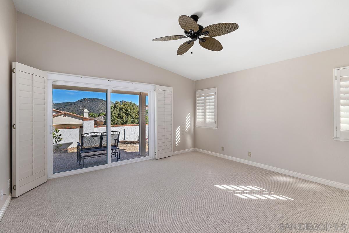 Detail Gallery Image 13 of 30 For 18018  Calle Estepona, San Diego,  CA 92128 - 2 Beds | 2 Baths