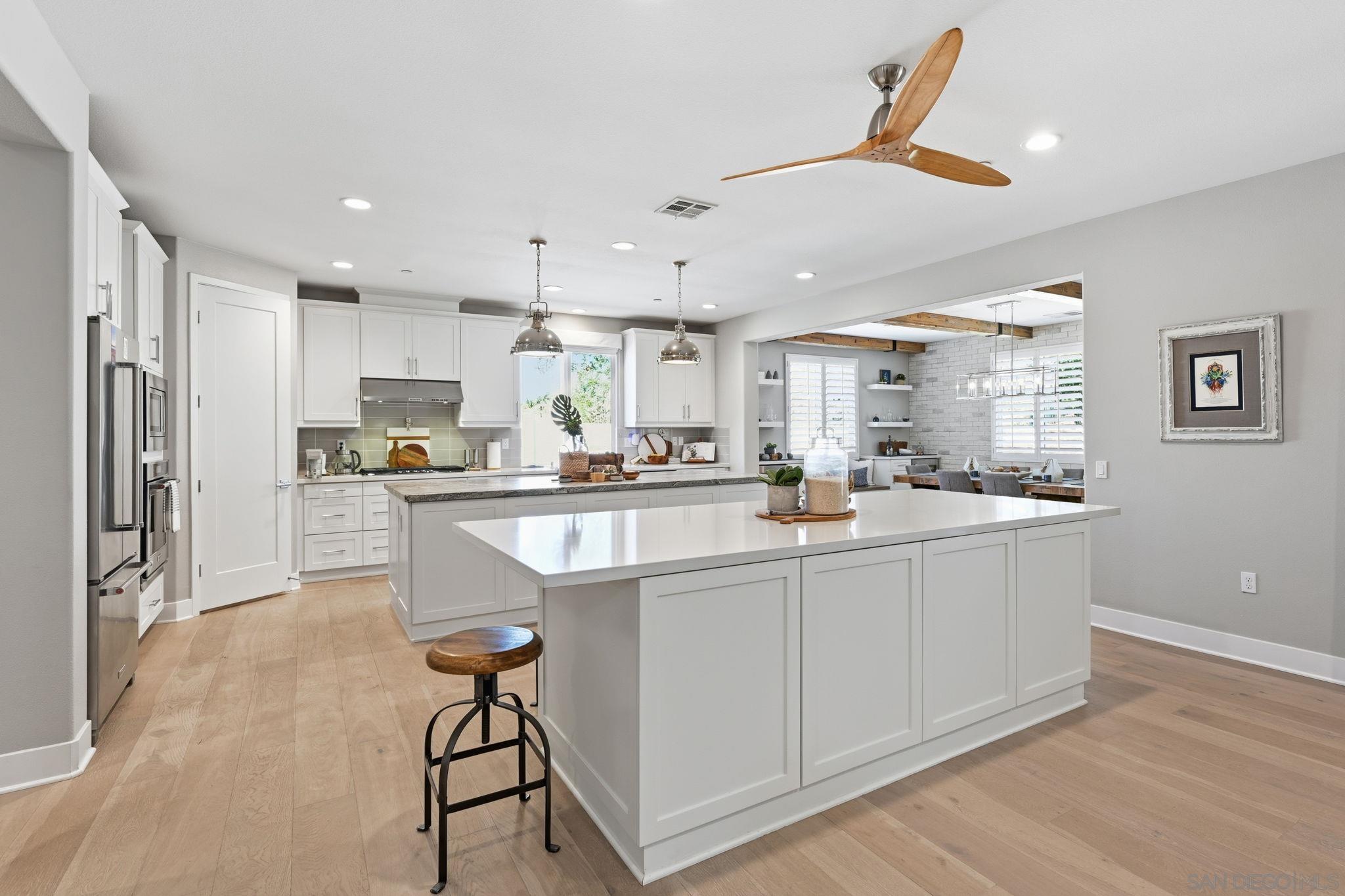 Detail Gallery Image 12 of 75 For 406  Glin Ct, Vista,  CA 92081 - 4 Beds | 3/1 Baths