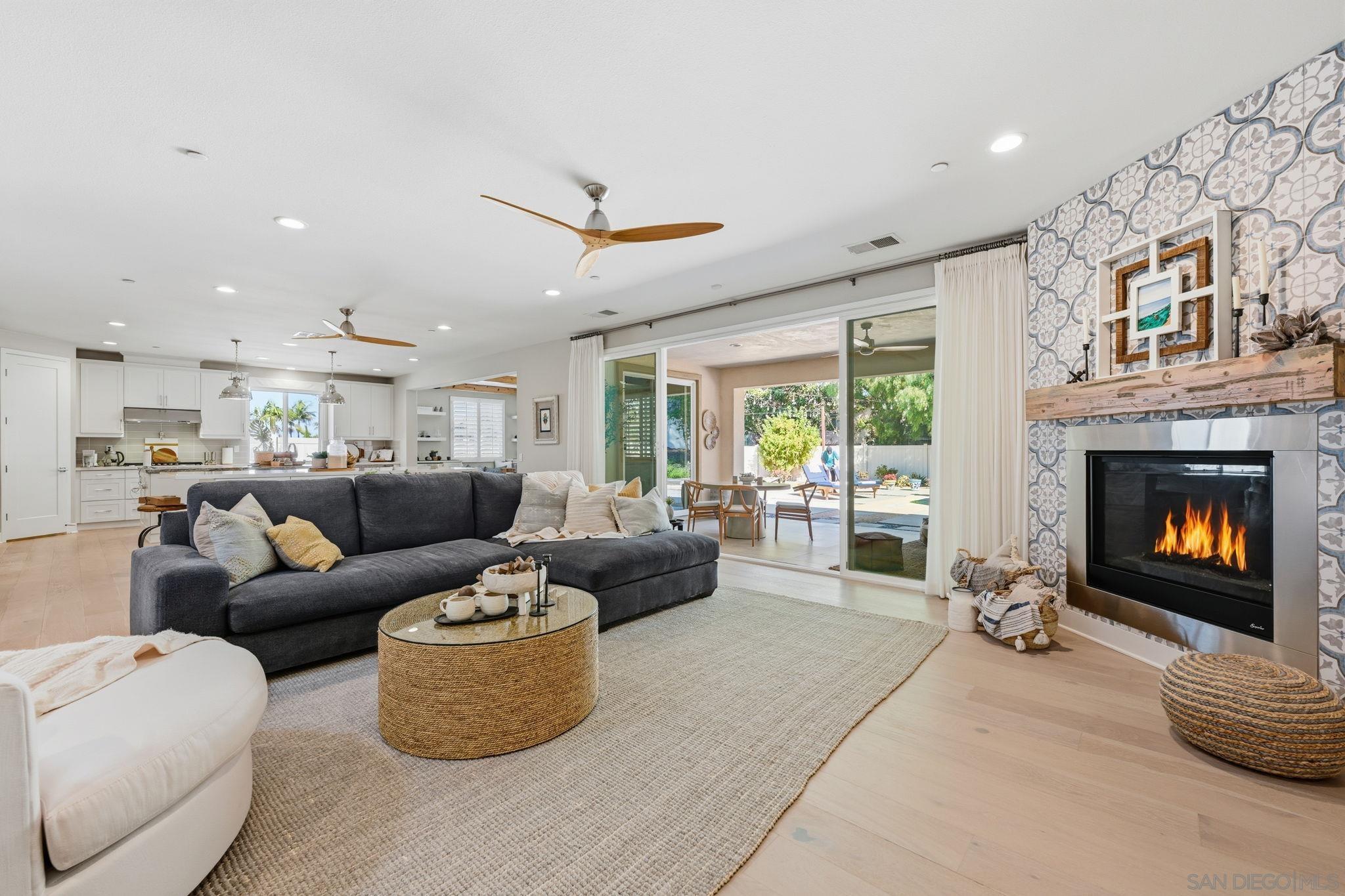 Detail Gallery Image 13 of 75 For 406  Glin Ct, Vista,  CA 92081 - 4 Beds | 3/1 Baths