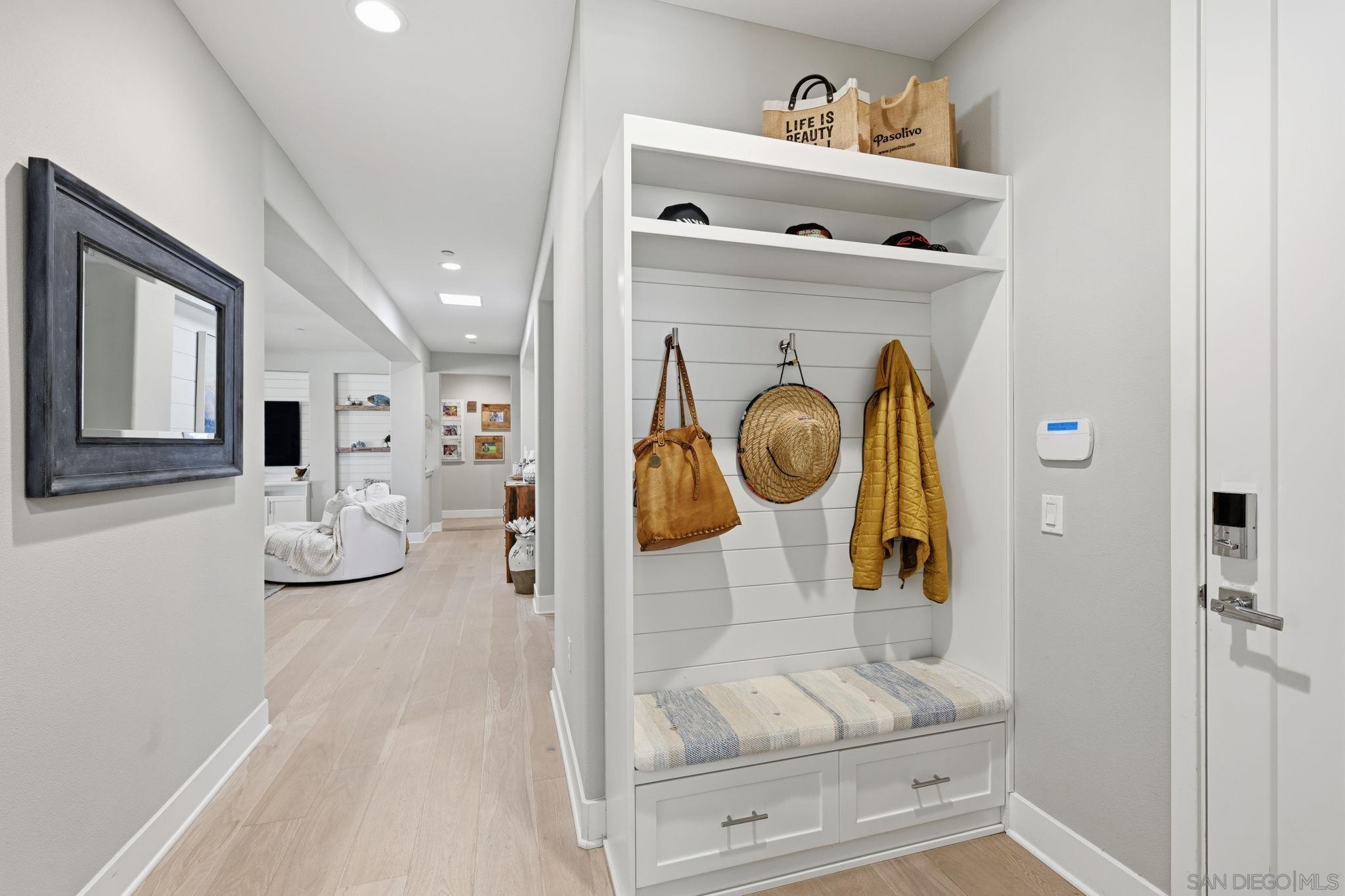 Detail Gallery Image 28 of 75 For 406  Glin Ct, Vista,  CA 92081 - 4 Beds | 3/1 Baths