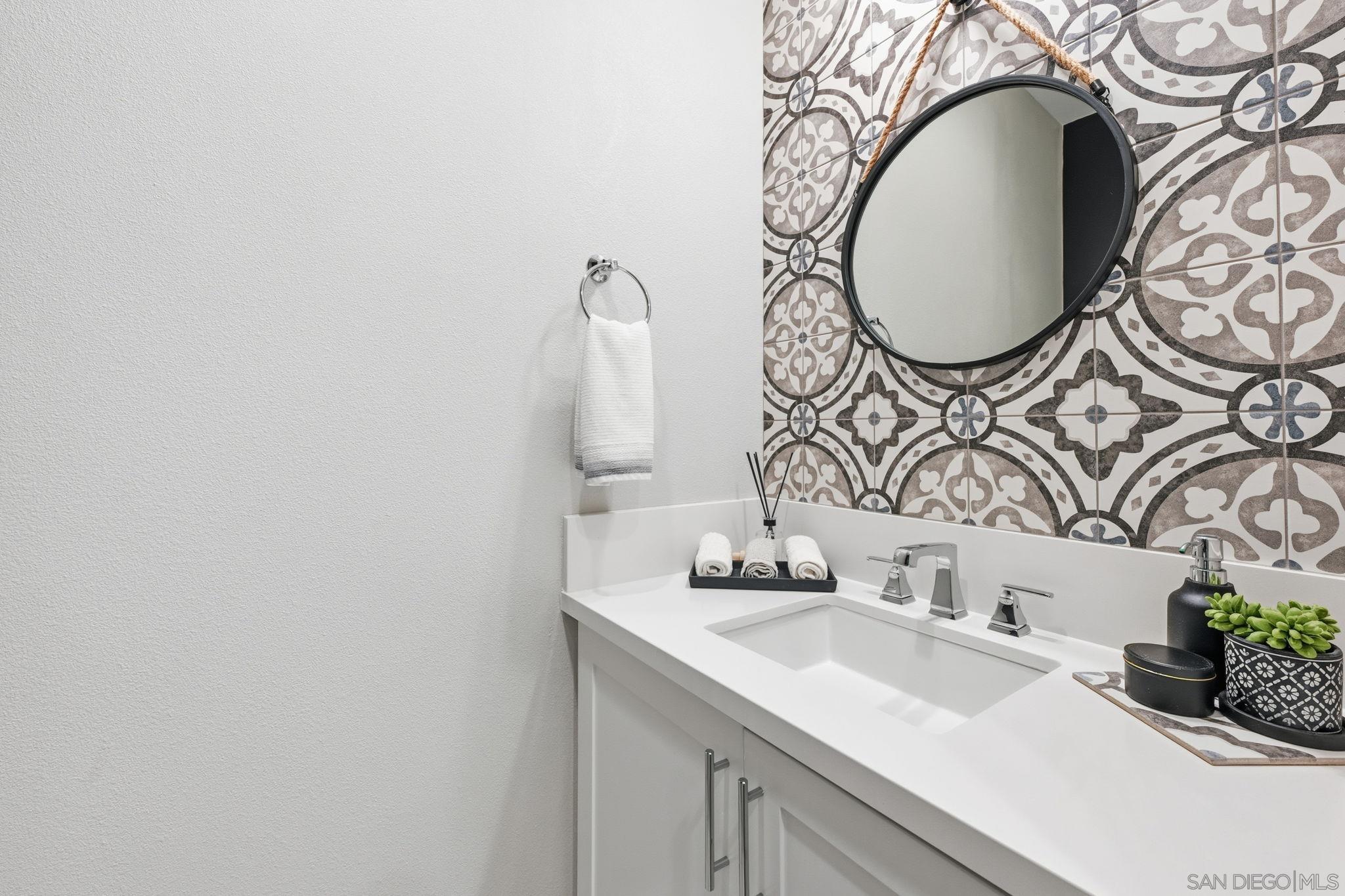 Detail Gallery Image 31 of 75 For 406  Glin Ct, Vista,  CA 92081 - 4 Beds | 3/1 Baths