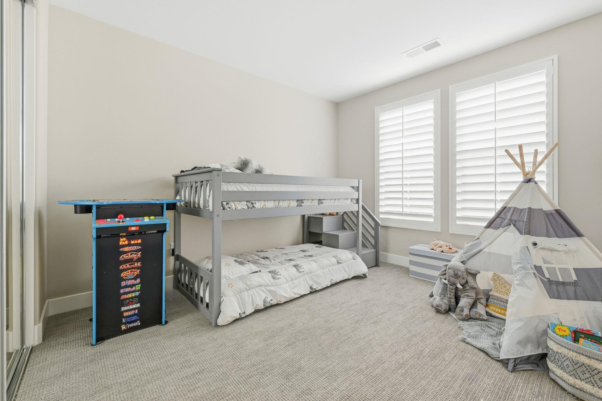 Detail Gallery Image 36 of 75 For 406  Glin Ct, Vista,  CA 92081 - 4 Beds | 3/1 Baths