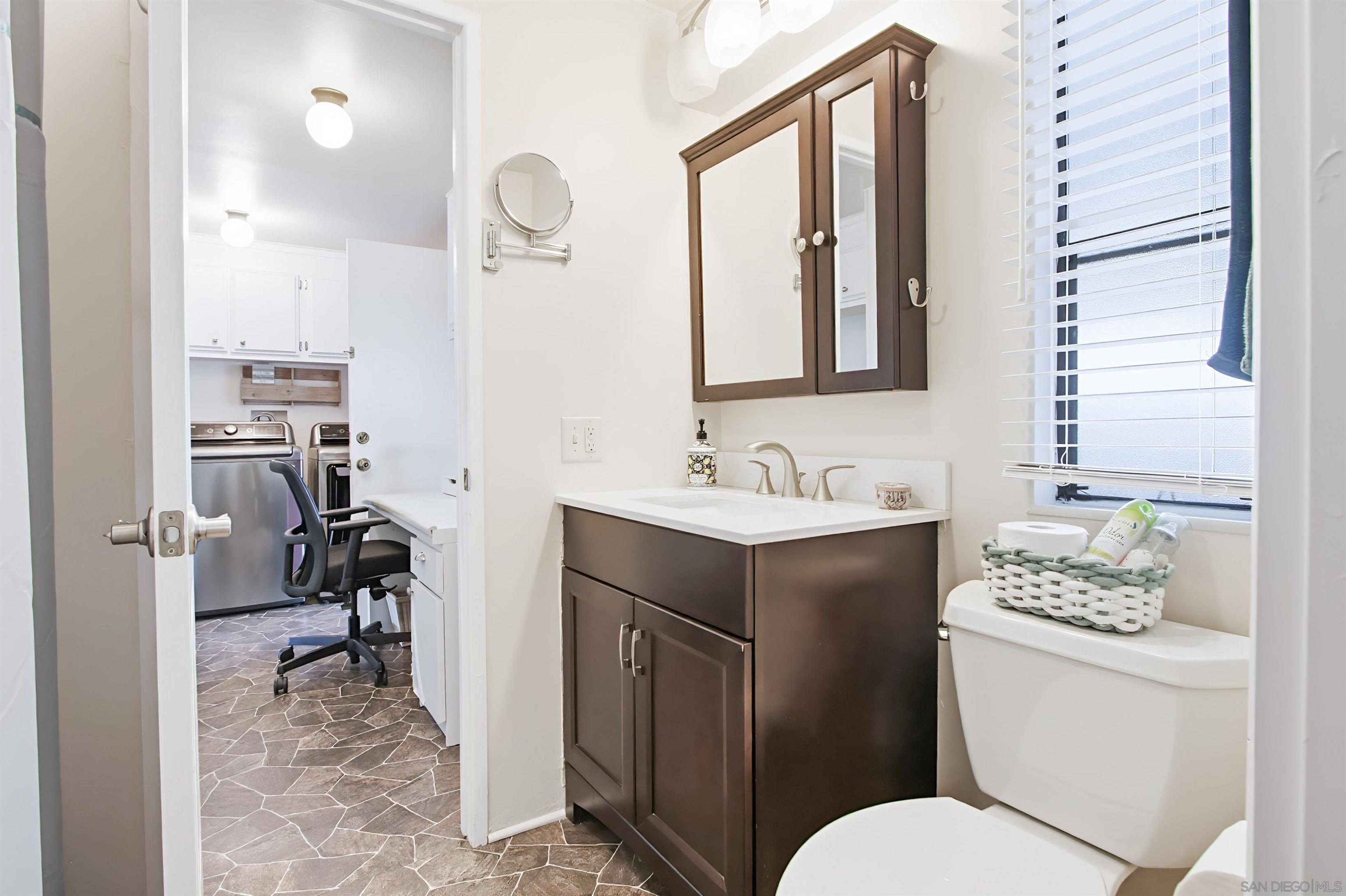 Detail Gallery Image 24 of 46 For 1723  Kiwi Gln, Escondido,  CA 92026 - 2 Beds | 2 Baths