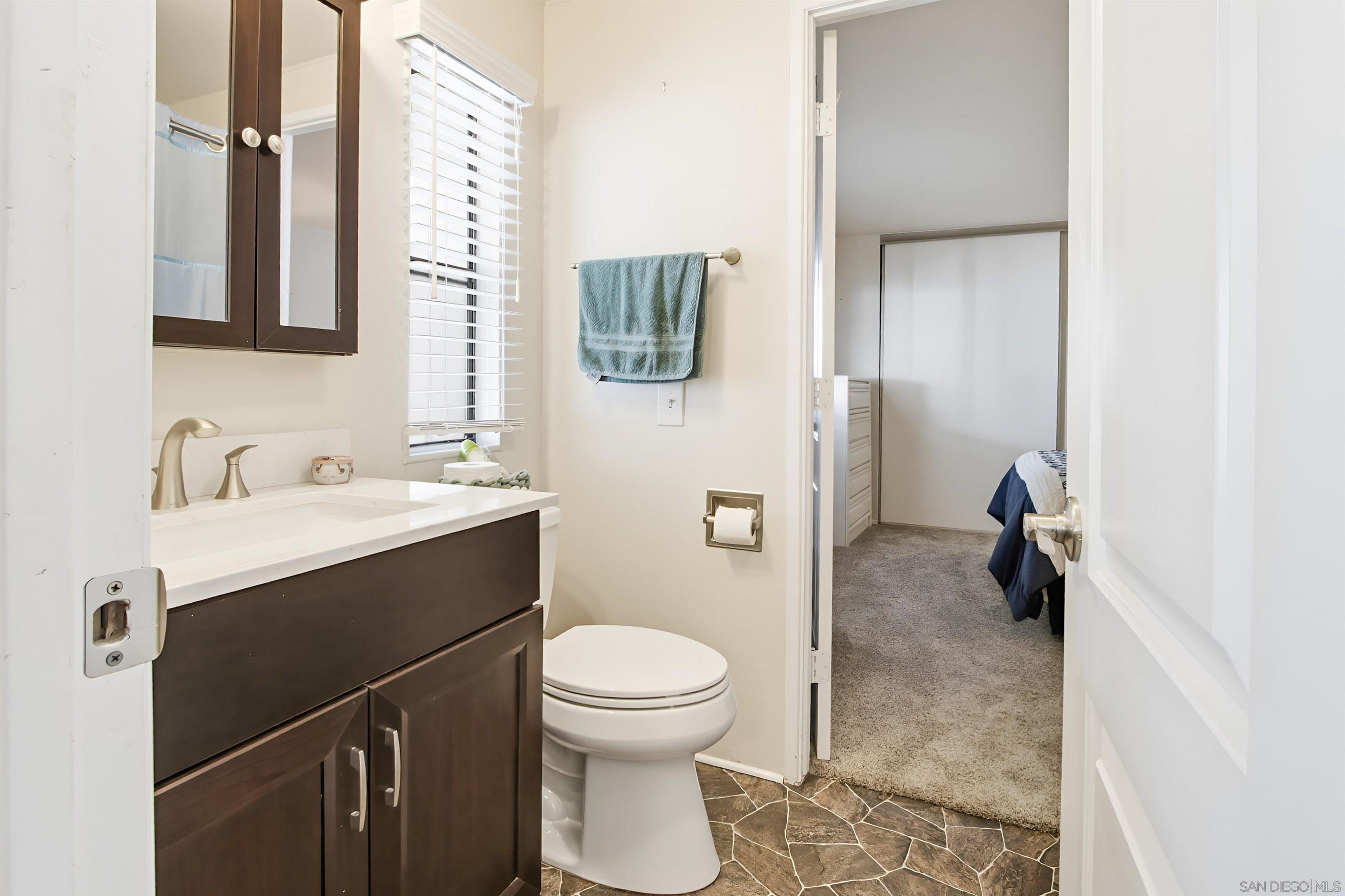 Detail Gallery Image 26 of 46 For 1723  Kiwi Gln, Escondido,  CA 92026 - 2 Beds | 2 Baths
