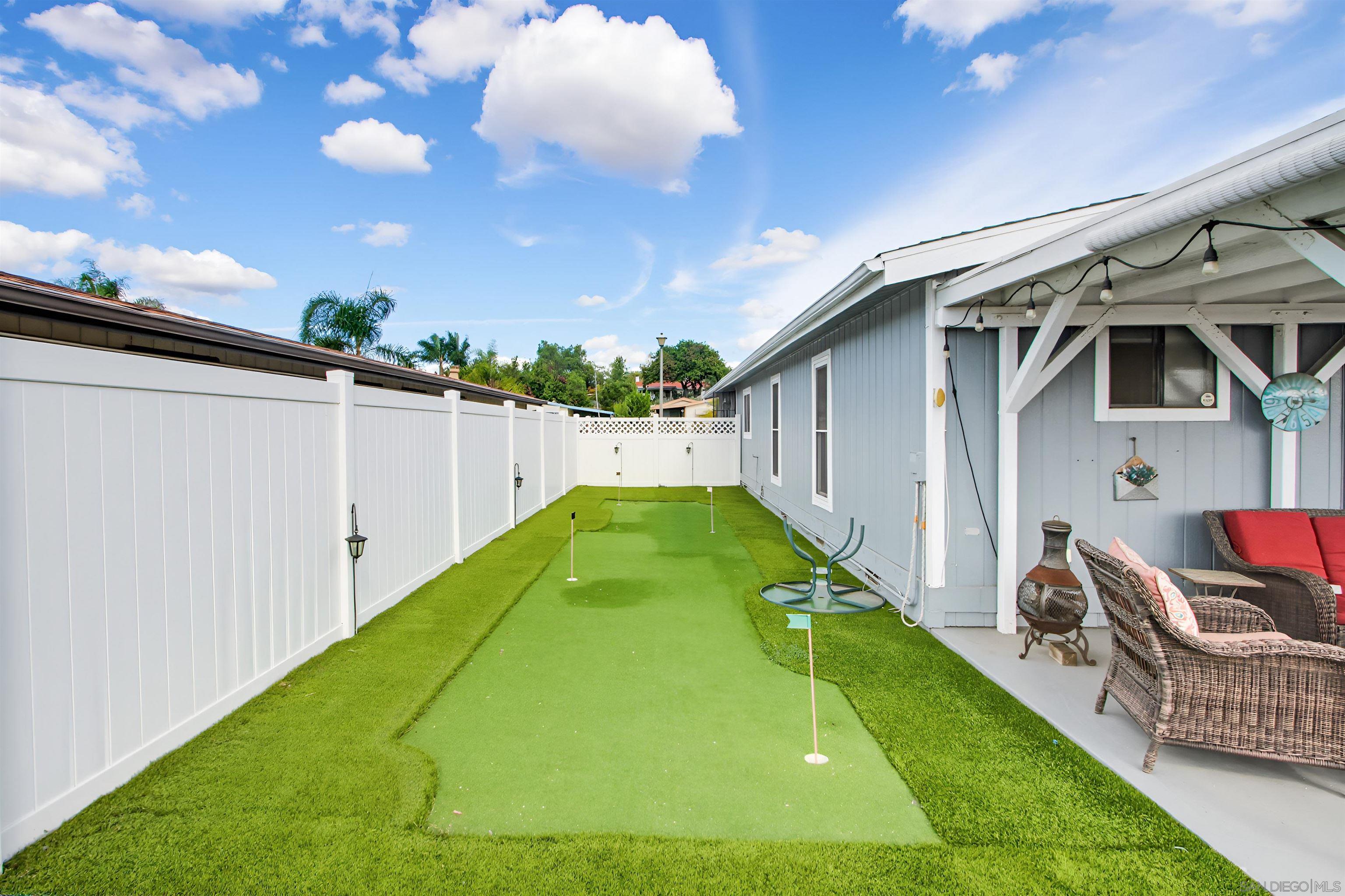 Detail Gallery Image 35 of 46 For 1723  Kiwi Gln, Escondido,  CA 92026 - 2 Beds | 2 Baths