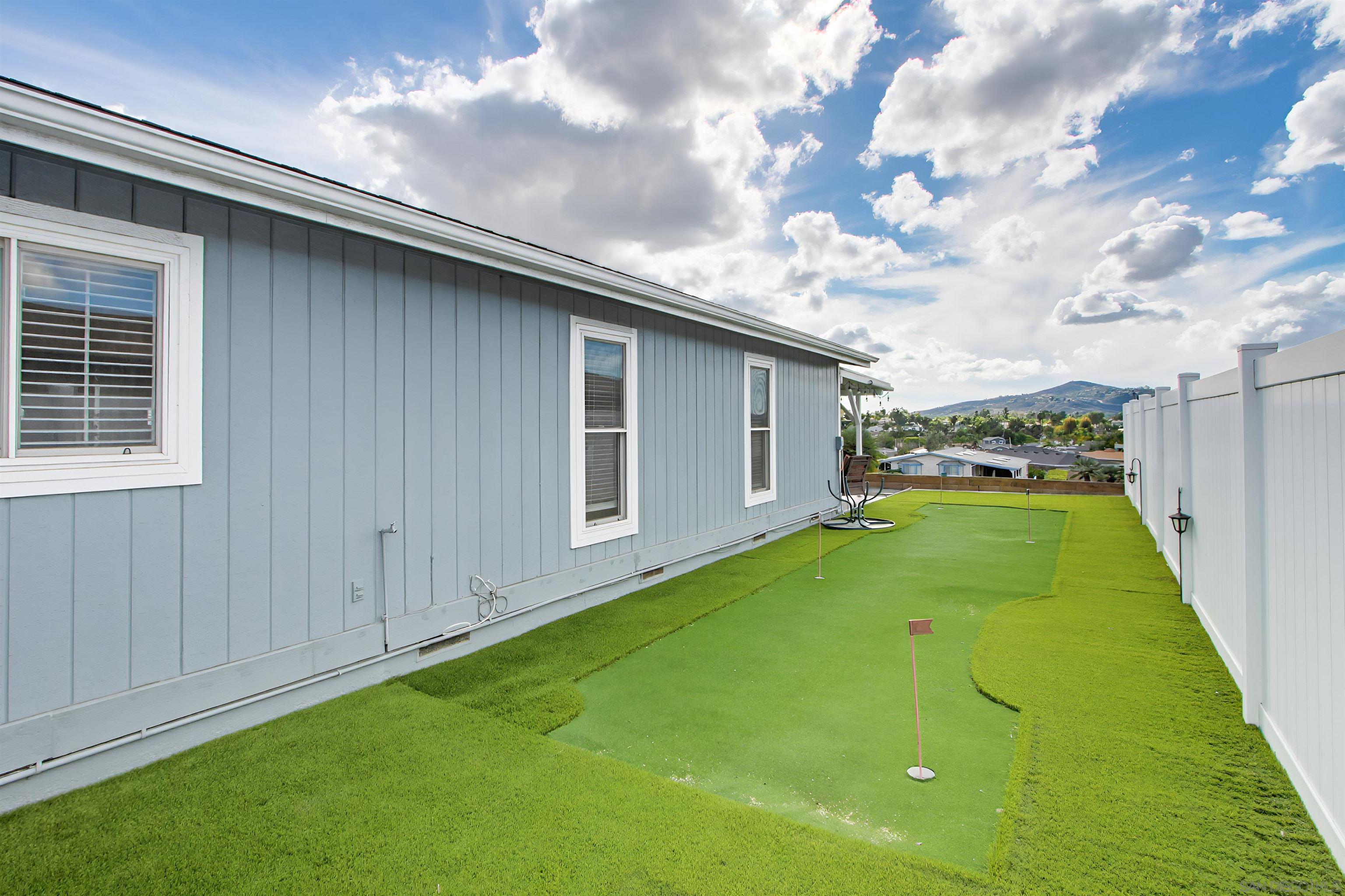 Detail Gallery Image 36 of 46 For 1723  Kiwi Gln, Escondido,  CA 92026 - 2 Beds | 2 Baths