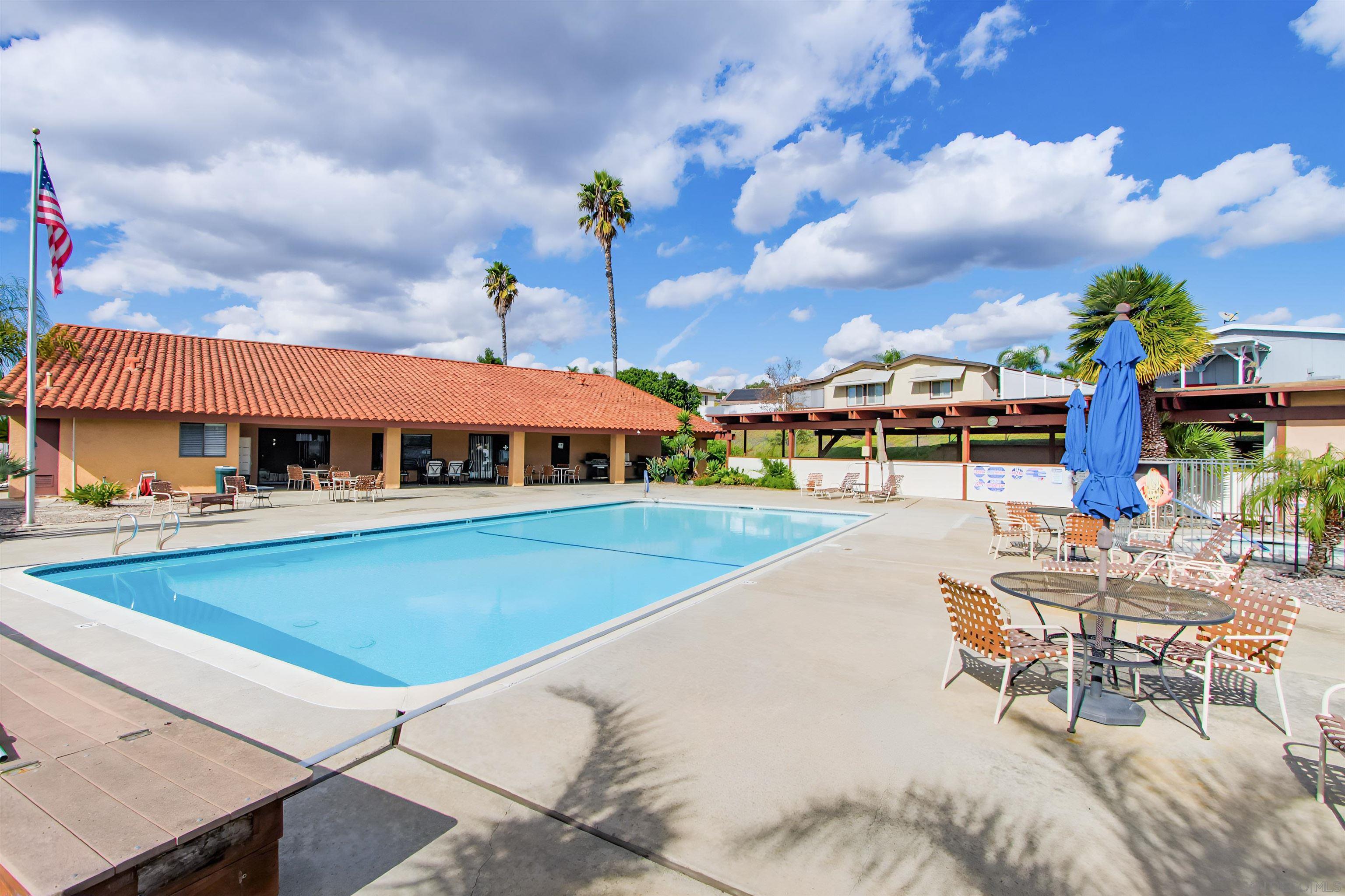 Detail Gallery Image 39 of 46 For 1723  Kiwi Gln, Escondido,  CA 92026 - 2 Beds | 2 Baths