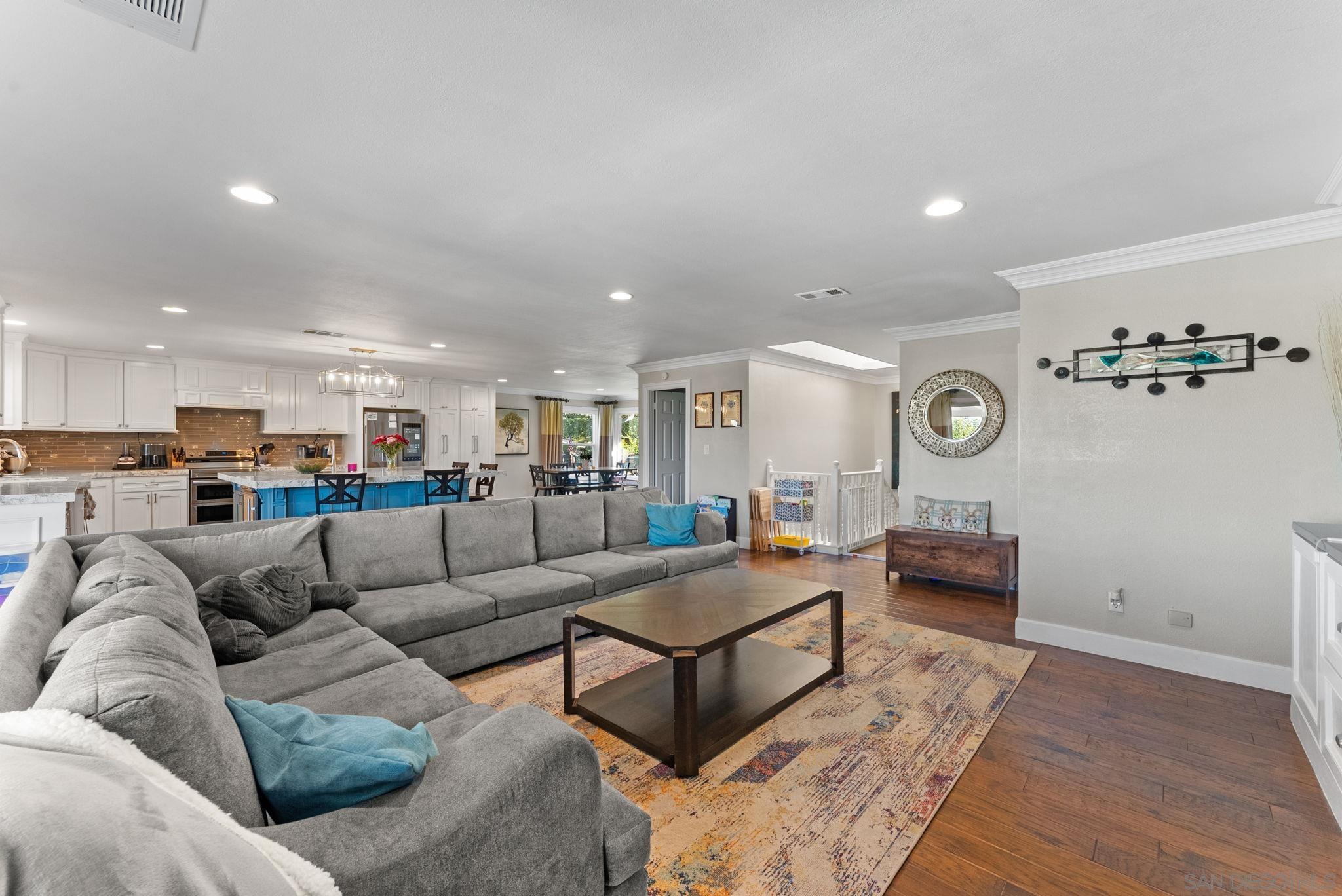 Detail Gallery Image 18 of 75 For 3045  Mary Ln, Escondido,  CA 92025 - 6 Beds | 4/1 Baths