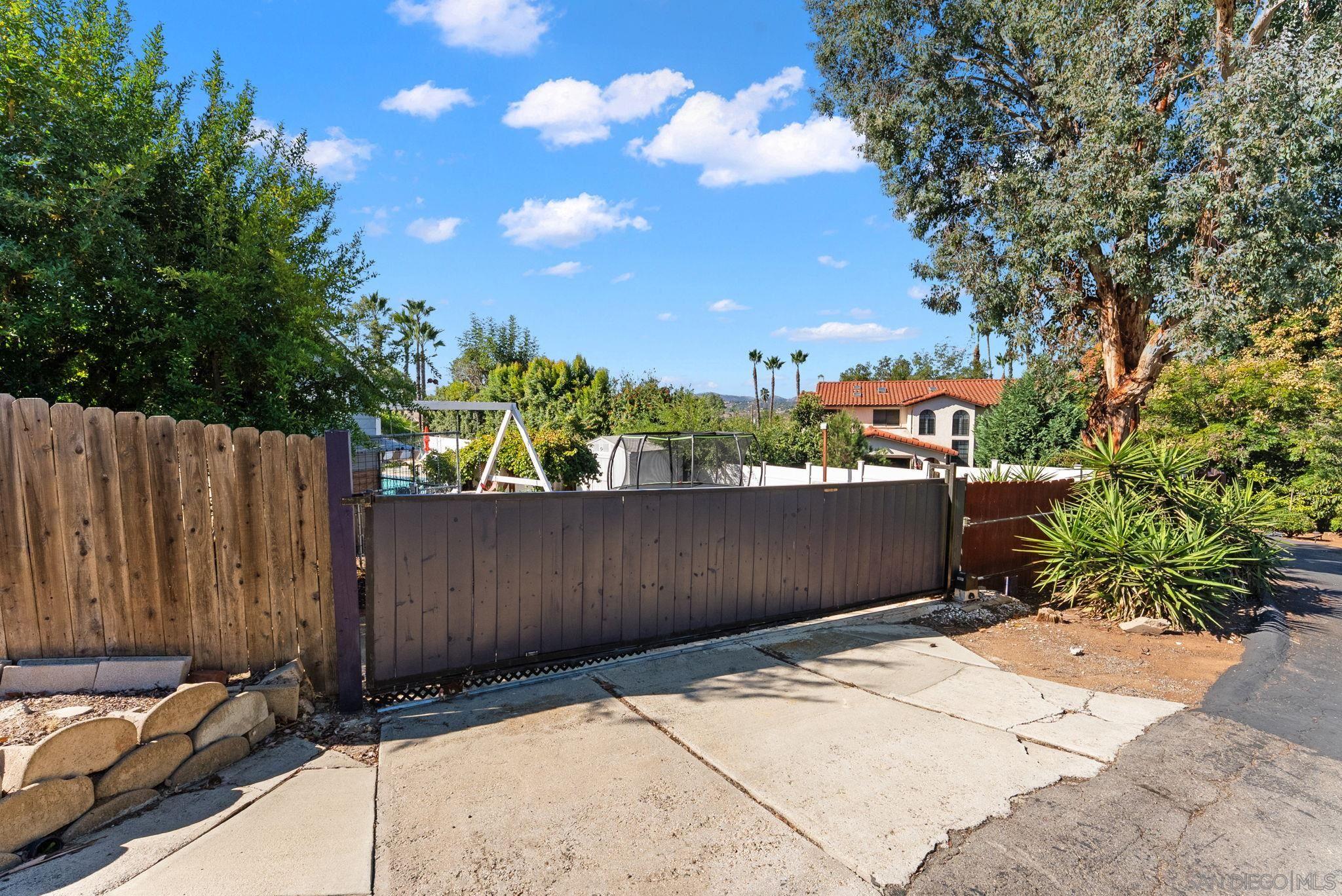 Detail Gallery Image 74 of 75 For 3045  Mary Ln, Escondido,  CA 92025 - 6 Beds | 4/1 Baths