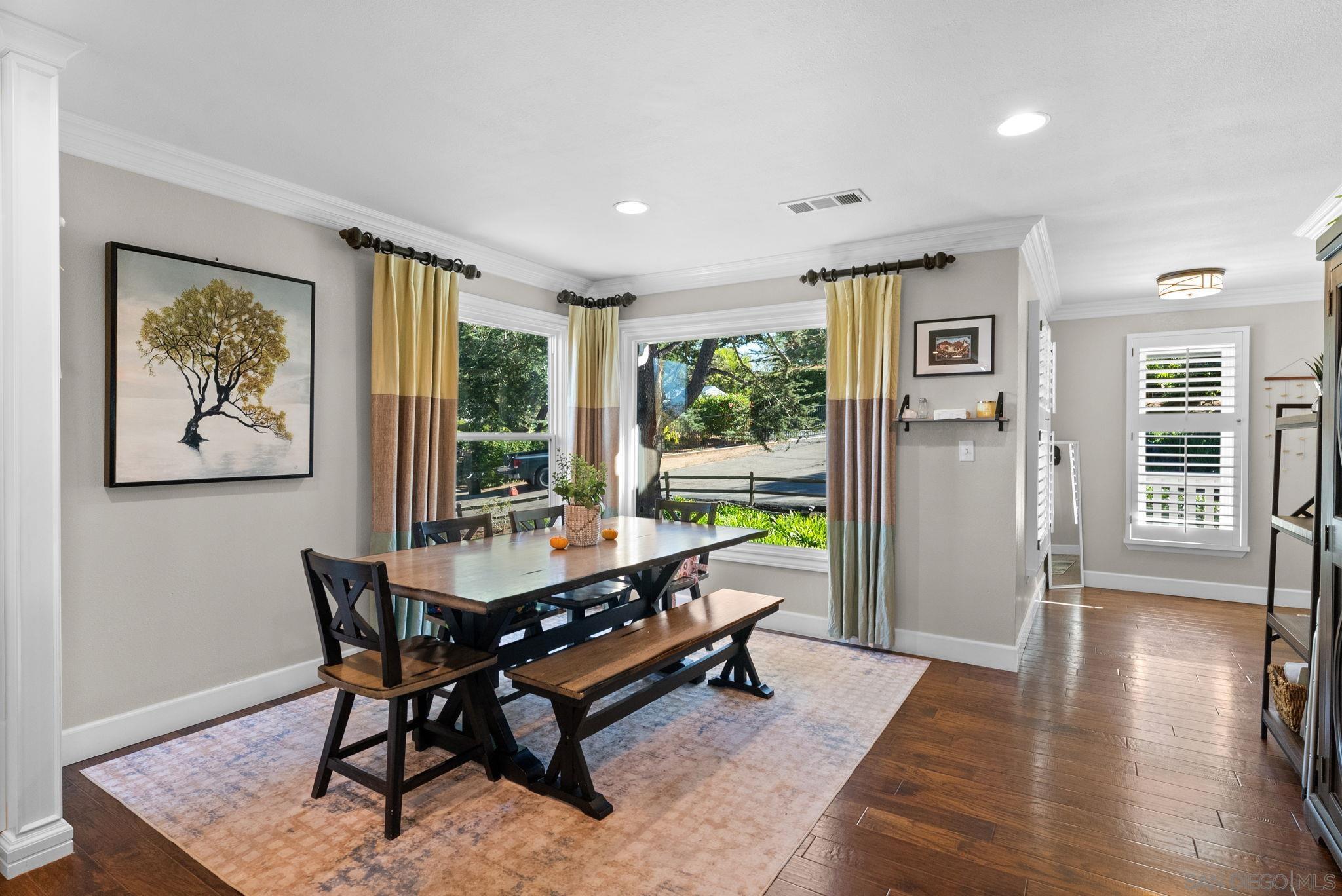 Detail Gallery Image 10 of 75 For 3045  Mary Ln, Escondido,  CA 92025 - 6 Beds | 4/1 Baths