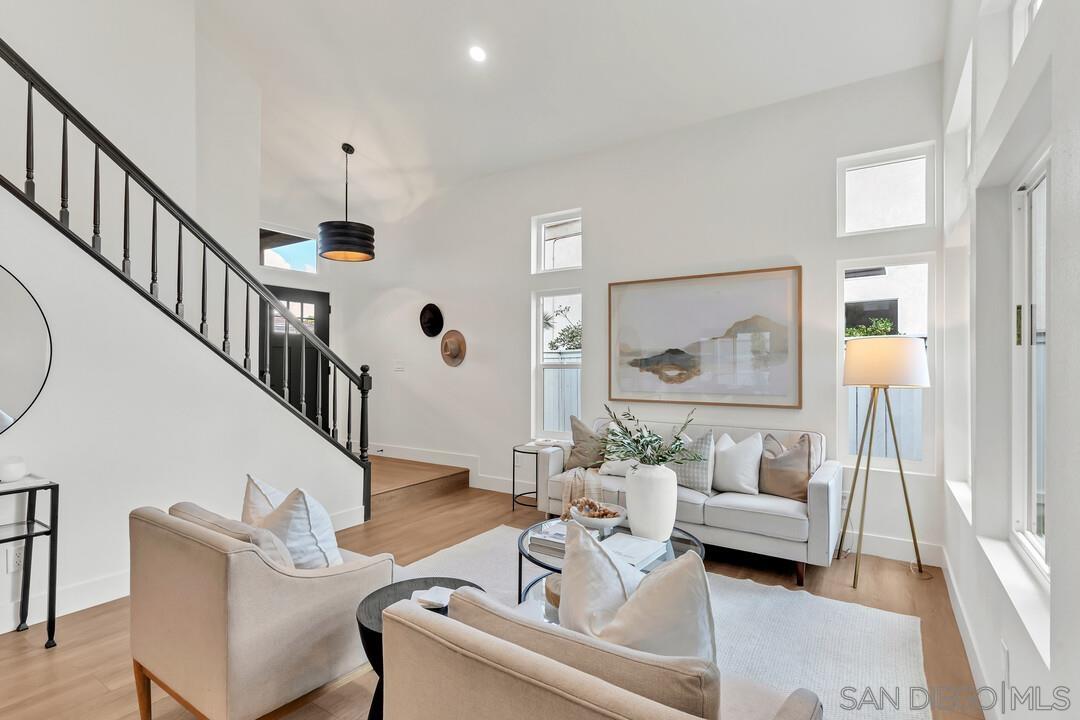 Front Image Thumbnail for SD2600387