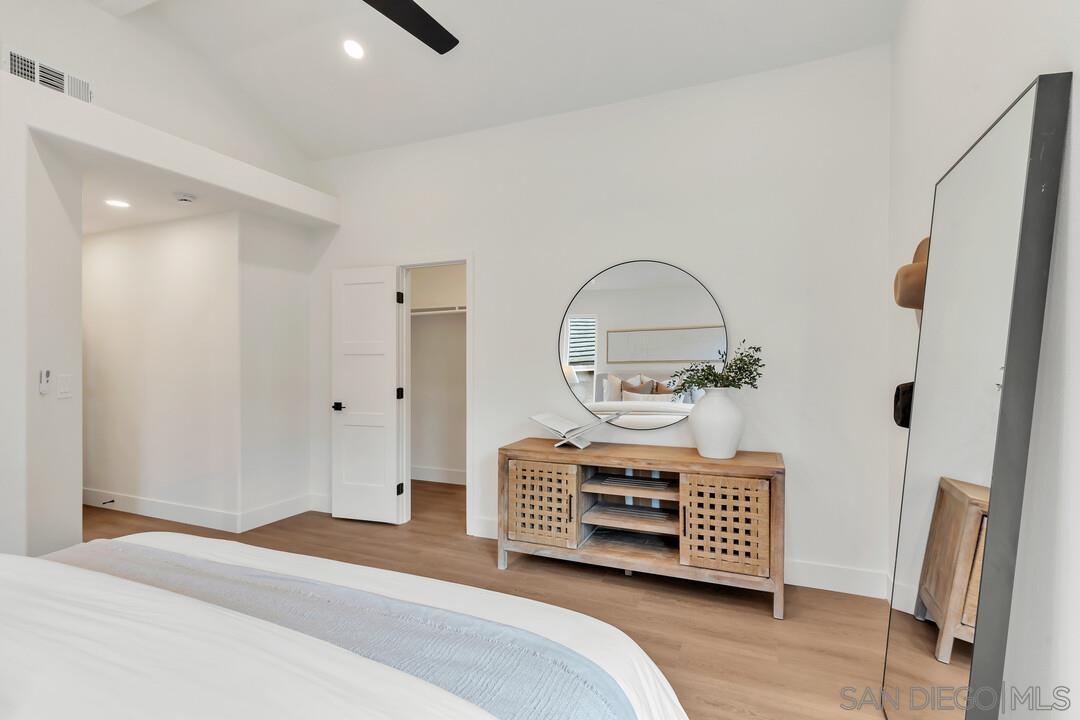 Detail Gallery Image 18 of 40 For 12169  via San Loreno, San Diego,  CA 92128 - 3 Beds | 2/1 Baths