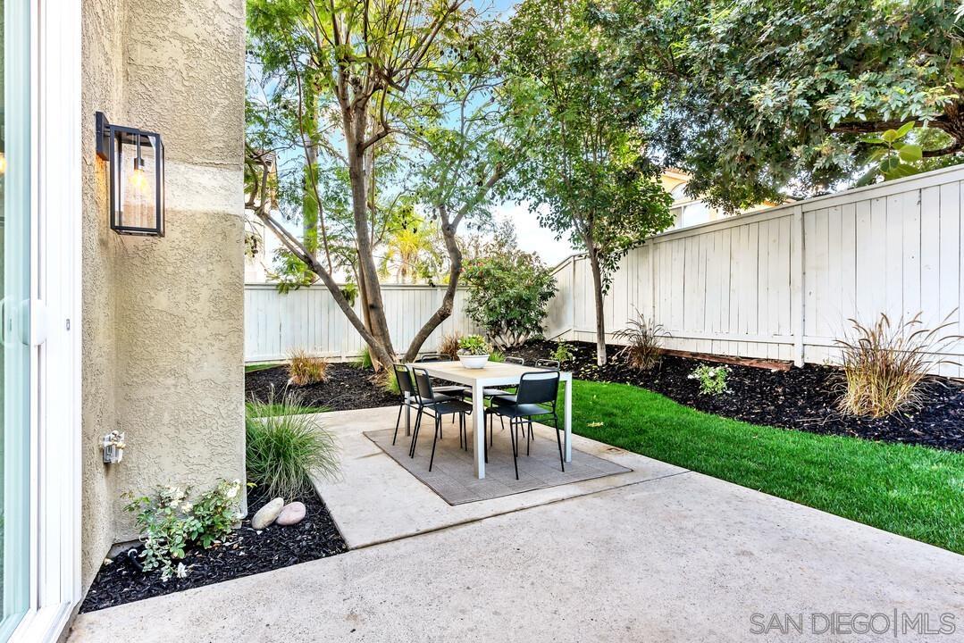 Detail Gallery Image 28 of 40 For 12169  via San Loreno, San Diego,  CA 92128 - 3 Beds | 2/1 Baths