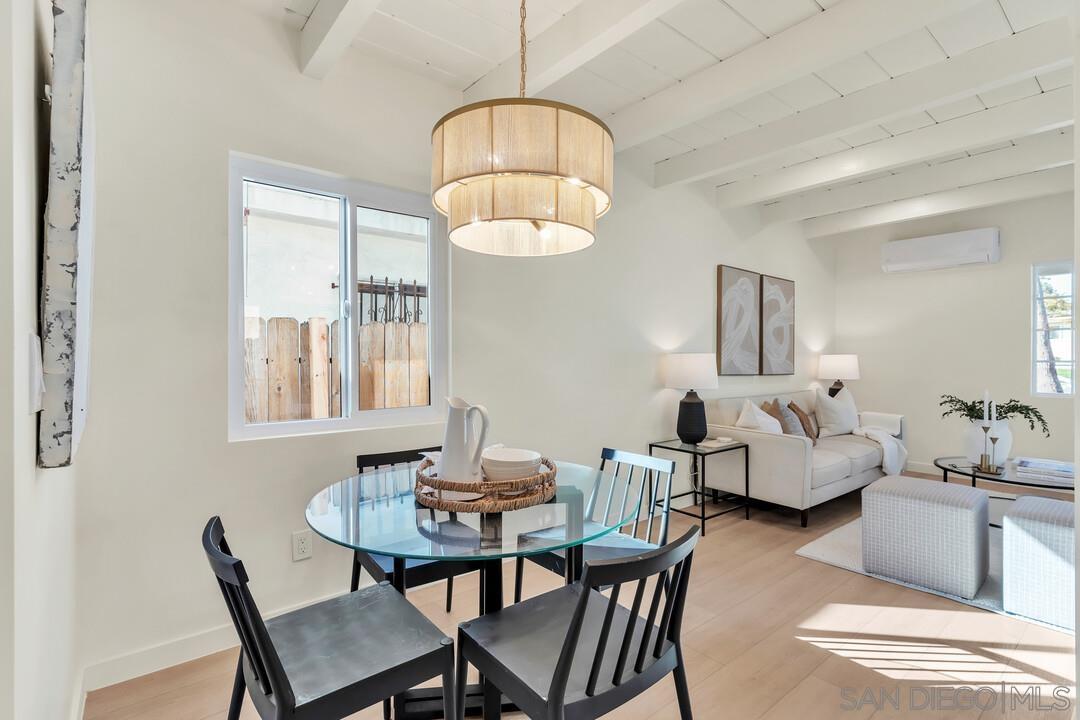 Detail Gallery Image 16 of 42 For 2275  Emerald St, San Diego,  CA 92109 - 2 Beds | 2 Baths