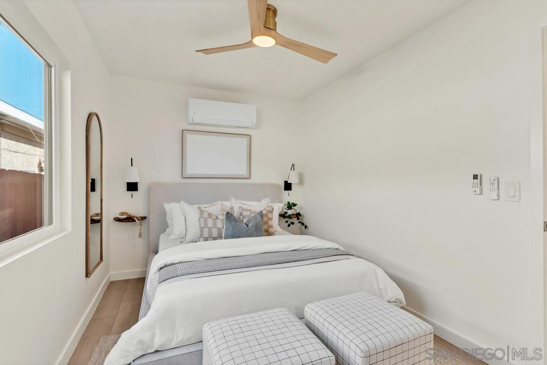 Detail Gallery Image 20 of 42 For 2275  Emerald St, San Diego,  CA 92109 - 2 Beds | 2 Baths