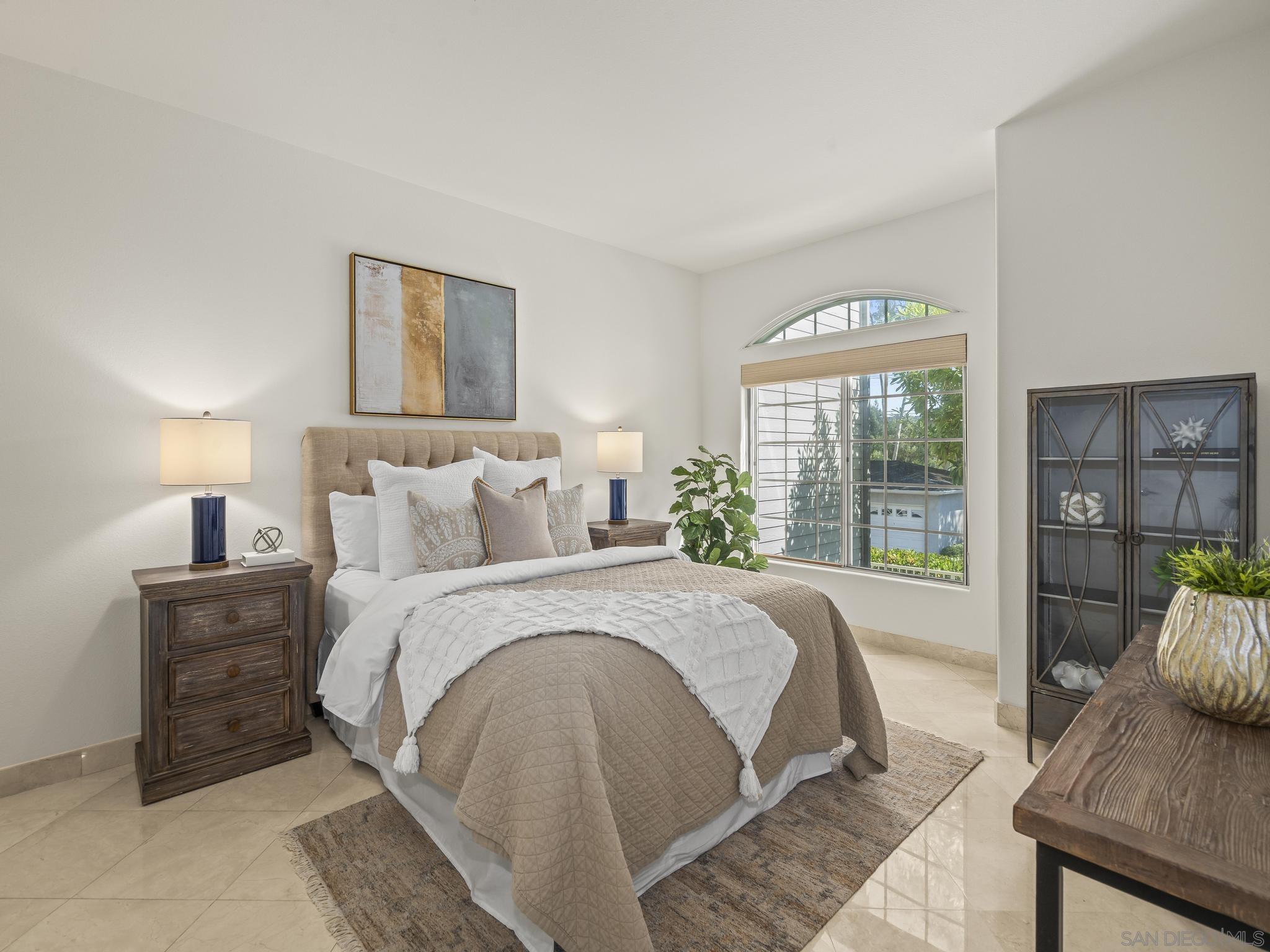 Detail Gallery Image 22 of 45 For 8635  via Mallorca  #D,  La Jolla,  CA 92037 - 2 Beds | 2 Baths