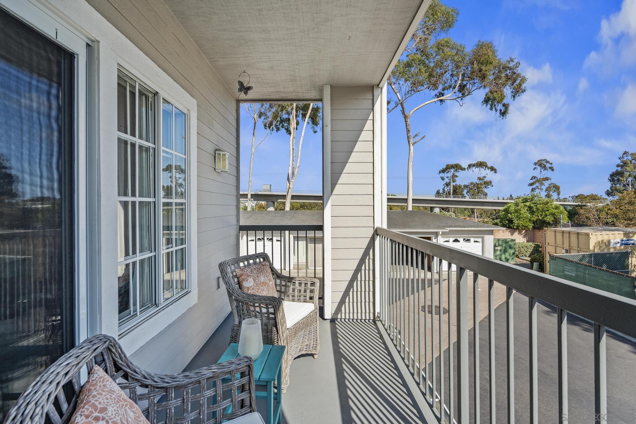 Detail Gallery Image 28 of 45 For 8635  via Mallorca  #D,  La Jolla,  CA 92037 - 2 Beds | 2 Baths