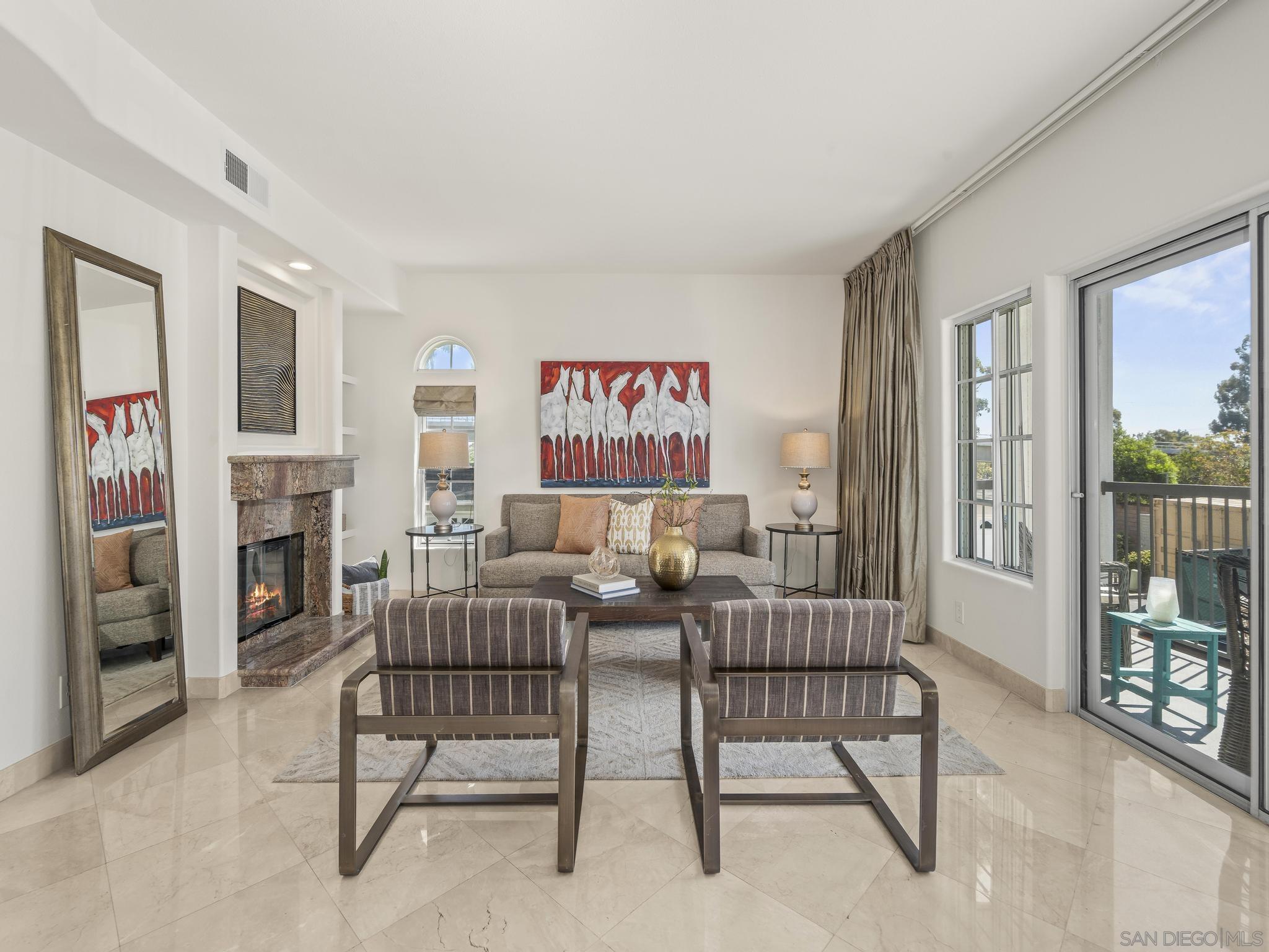 Detail Gallery Image 6 of 45 For 8635  via Mallorca  #D,  La Jolla,  CA 92037 - 2 Beds | 2 Baths