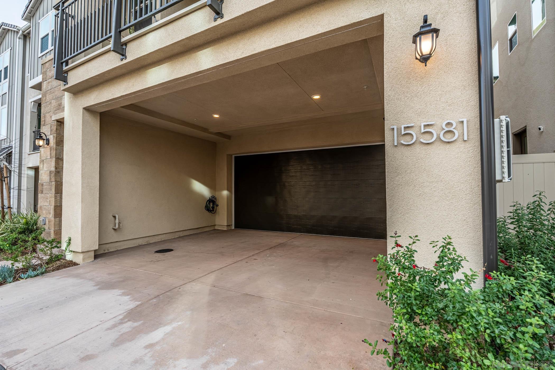 Detail Gallery Image 3 of 32 For 15581  Manley Way, San Diego,  CA 92127 - 4 Beds | 4 Baths