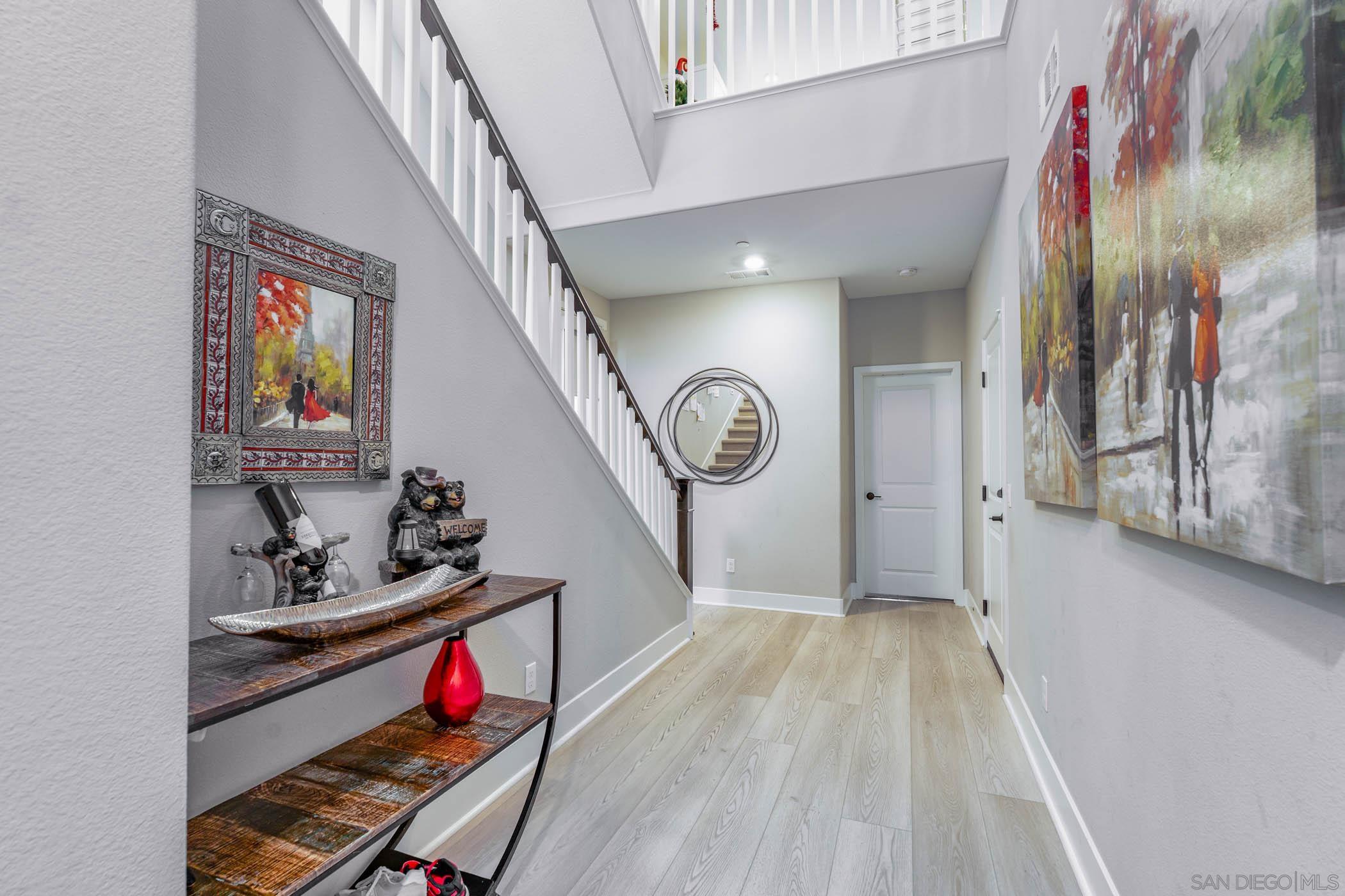 Detail Gallery Image 4 of 32 For 15581  Manley Way, San Diego,  CA 92127 - 4 Beds | 4 Baths