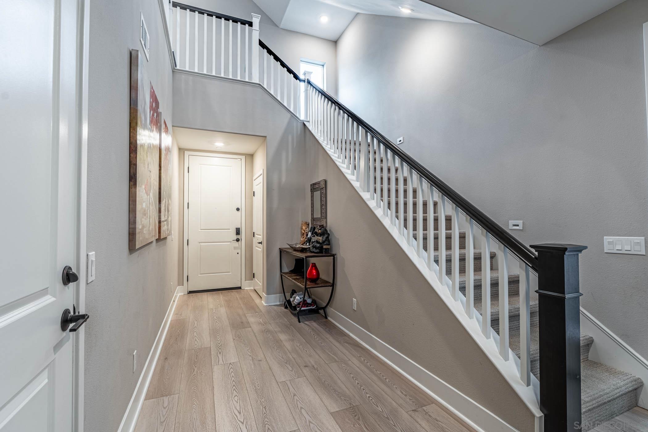 Detail Gallery Image 5 of 32 For 15581  Manley Way, San Diego,  CA 92127 - 4 Beds | 4 Baths