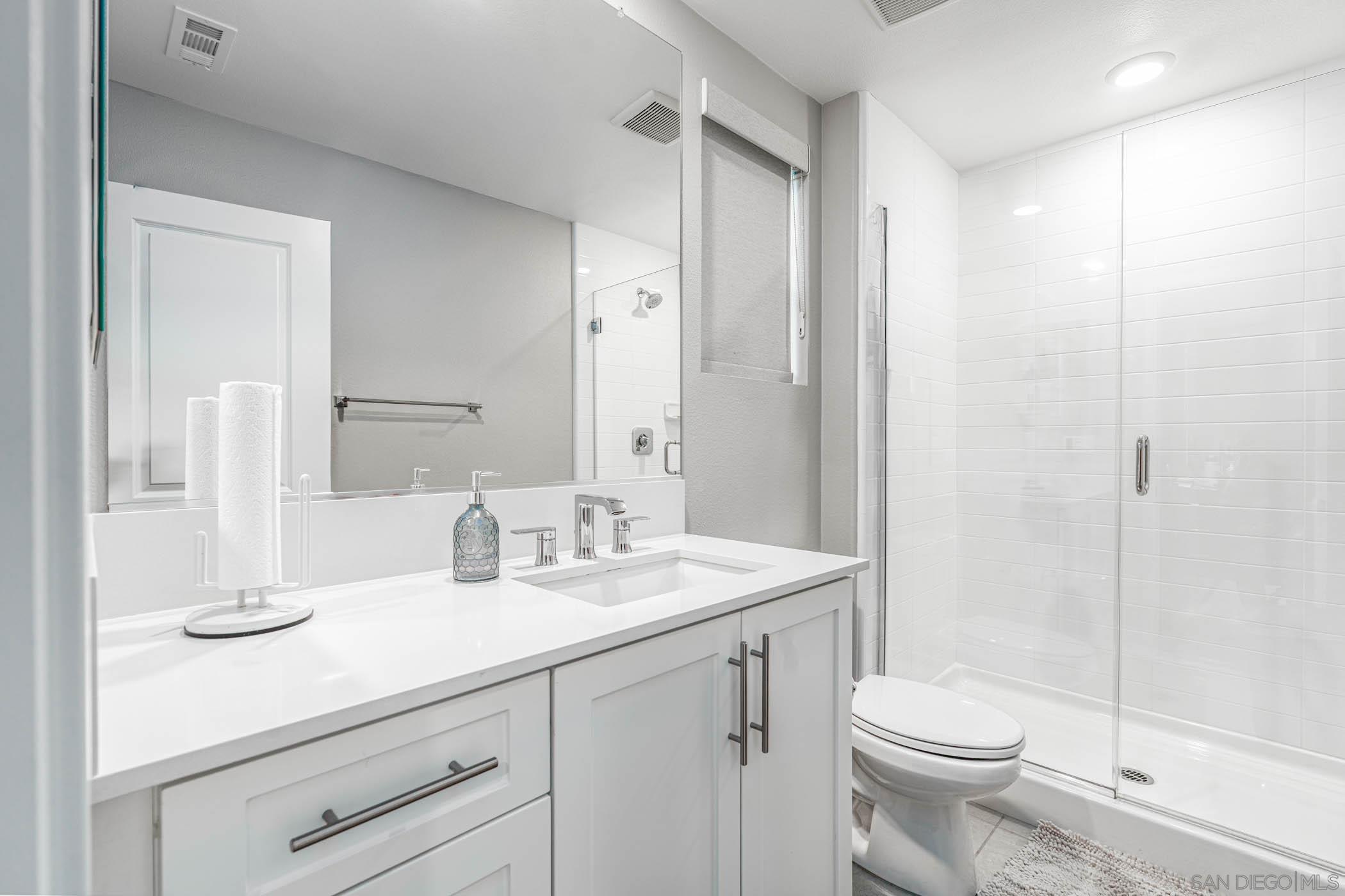 Detail Gallery Image 7 of 32 For 15581  Manley Way, San Diego,  CA 92127 - 4 Beds | 4 Baths