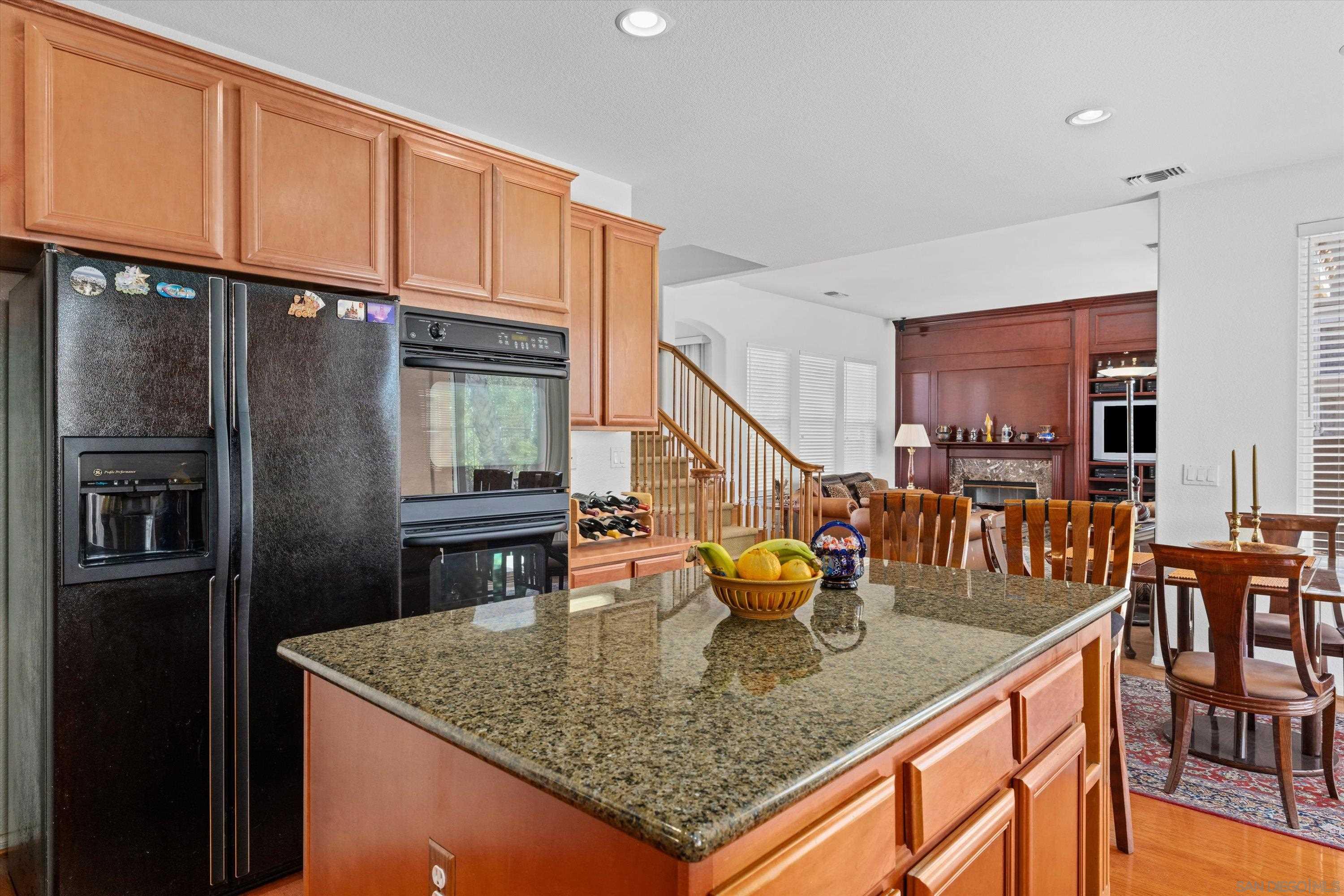 Detail Gallery Image 14 of 48 For 3971  via Cangrejo, San Diego,  CA 92130 - 4 Beds | 3 Baths