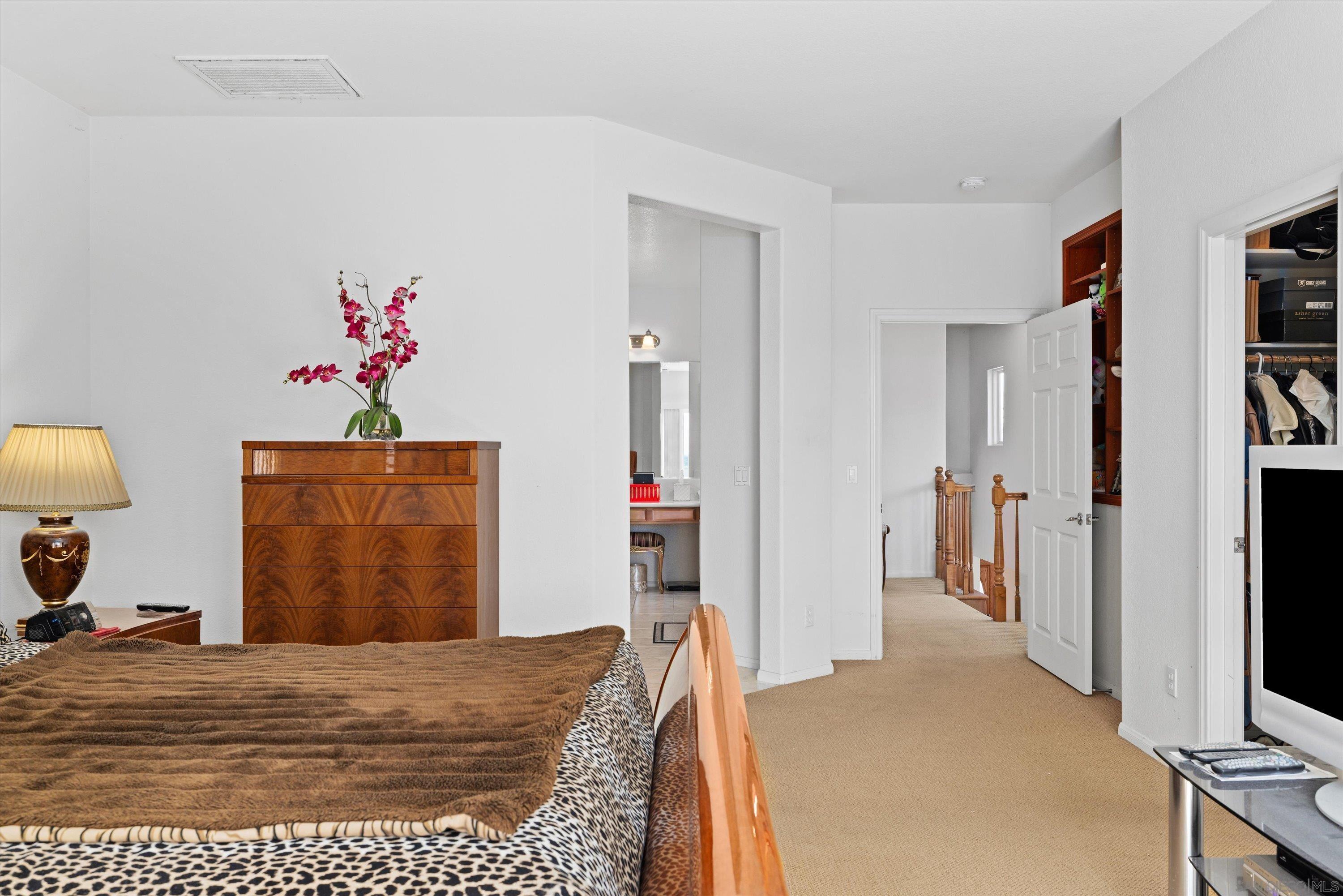 Detail Gallery Image 19 of 48 For 3971  via Cangrejo, San Diego,  CA 92130 - 4 Beds | 3 Baths