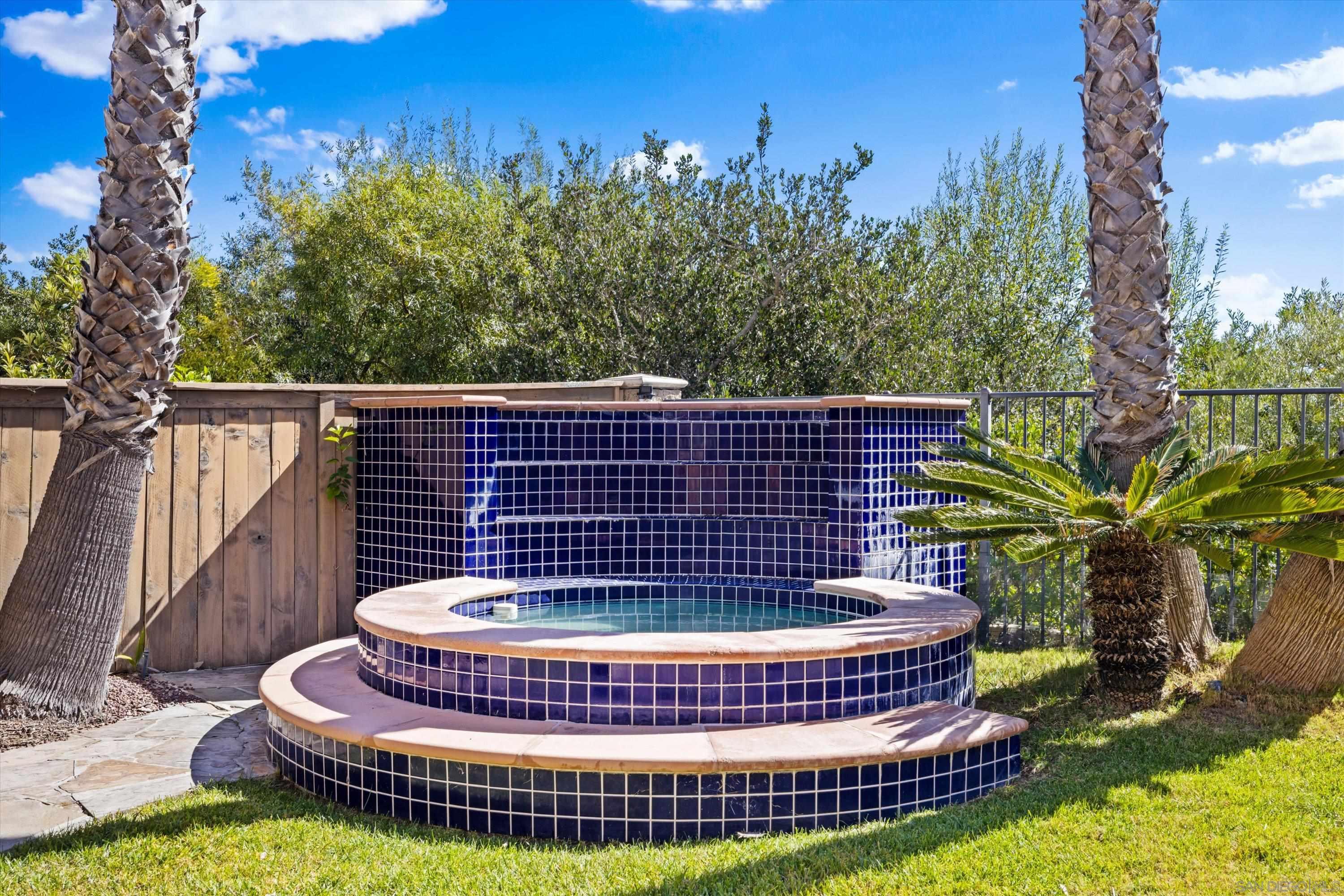 Detail Gallery Image 40 of 48 For 3971  via Cangrejo, San Diego,  CA 92130 - 4 Beds | 3 Baths