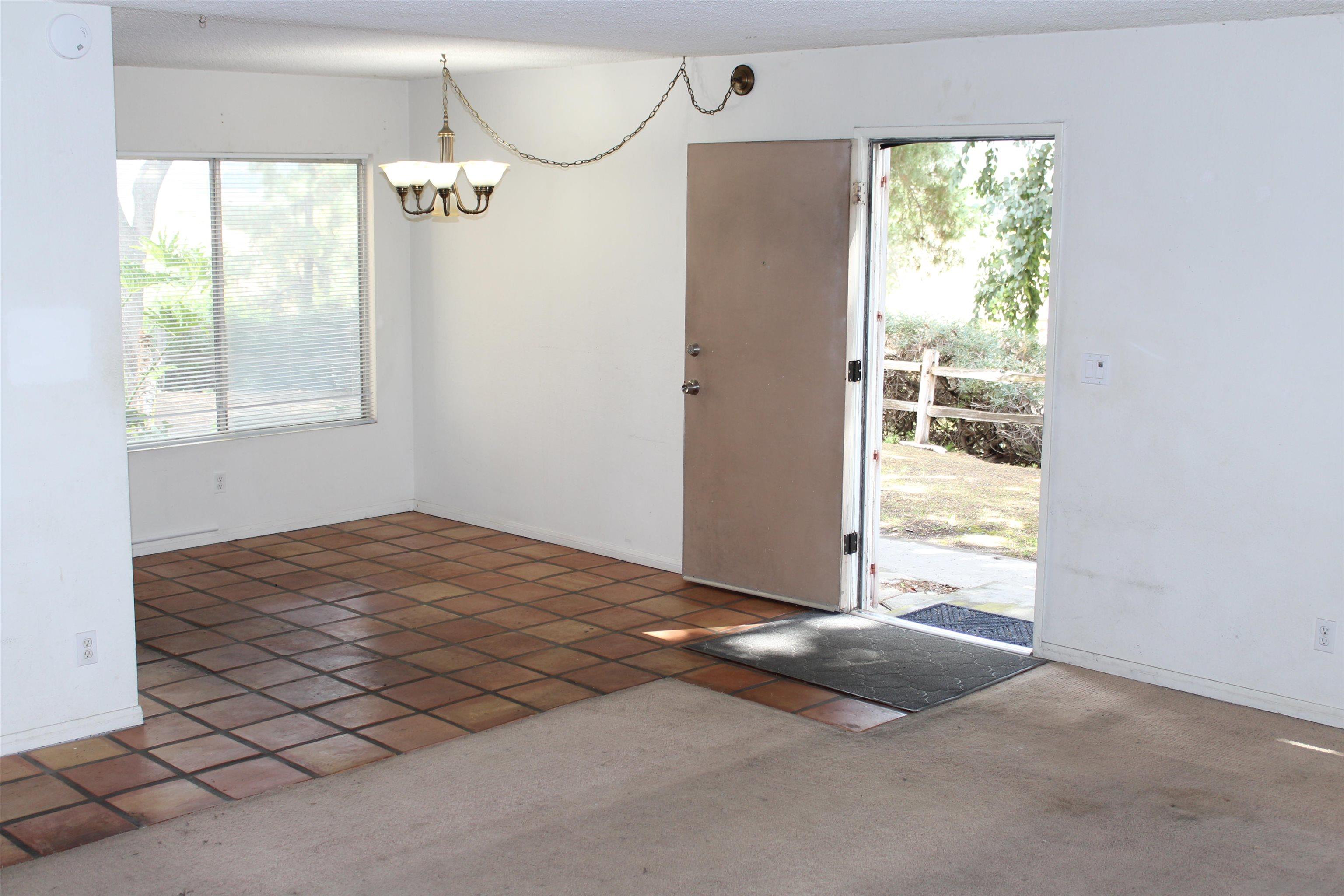 Detail Gallery Image 10 of 16 For 13754  Caminito Vizzini, San Diego,  CA 92129 - 3 Beds | 1/1 Baths