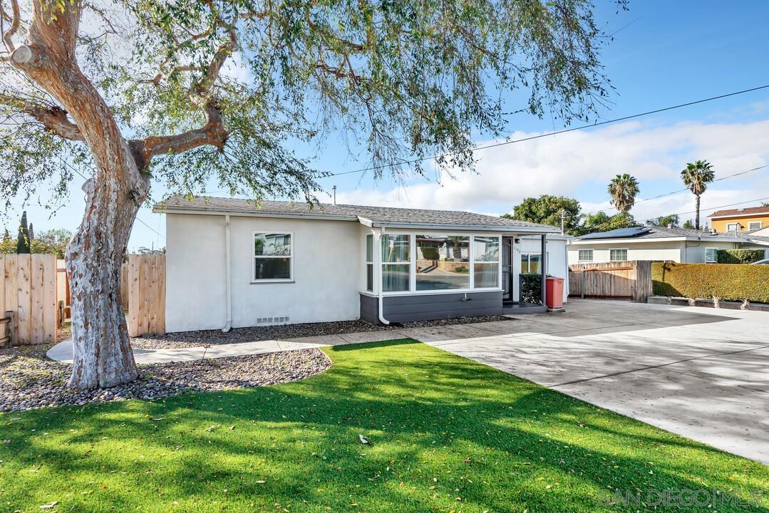 Detail Gallery Image 3 of 35 For 1198  Tobias Dr, Chula Vista,  CA 91911 - 4 Beds | 3 Baths