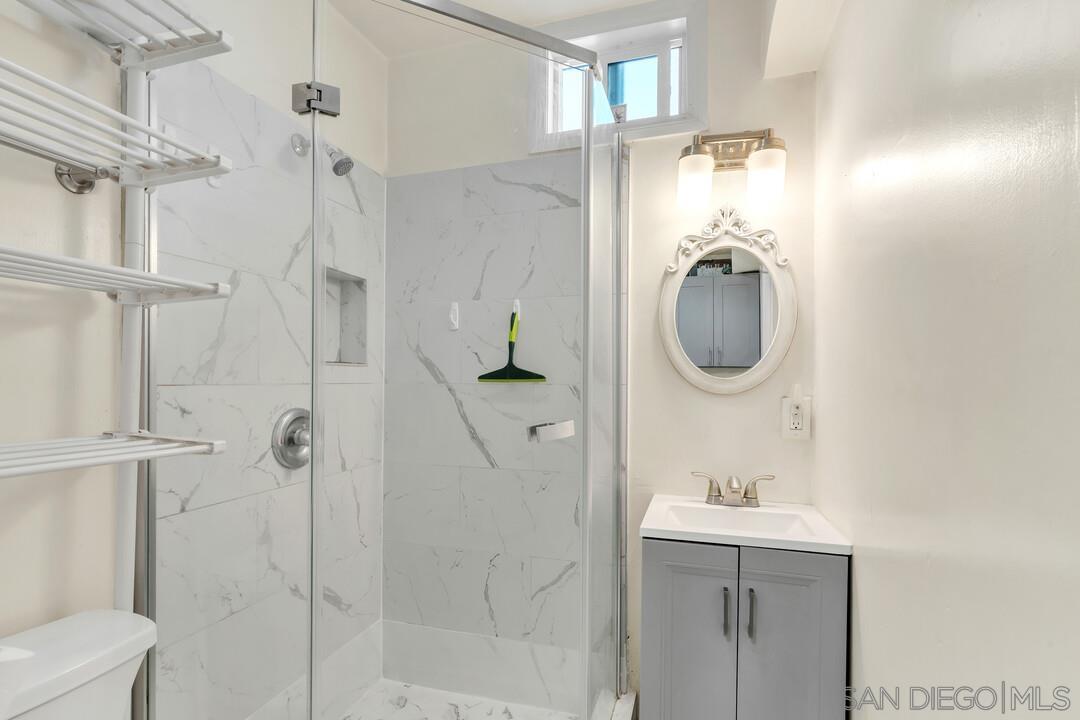 Detail Gallery Image 28 of 35 For 1198  Tobias Dr, Chula Vista,  CA 91911 - 4 Beds | 3 Baths