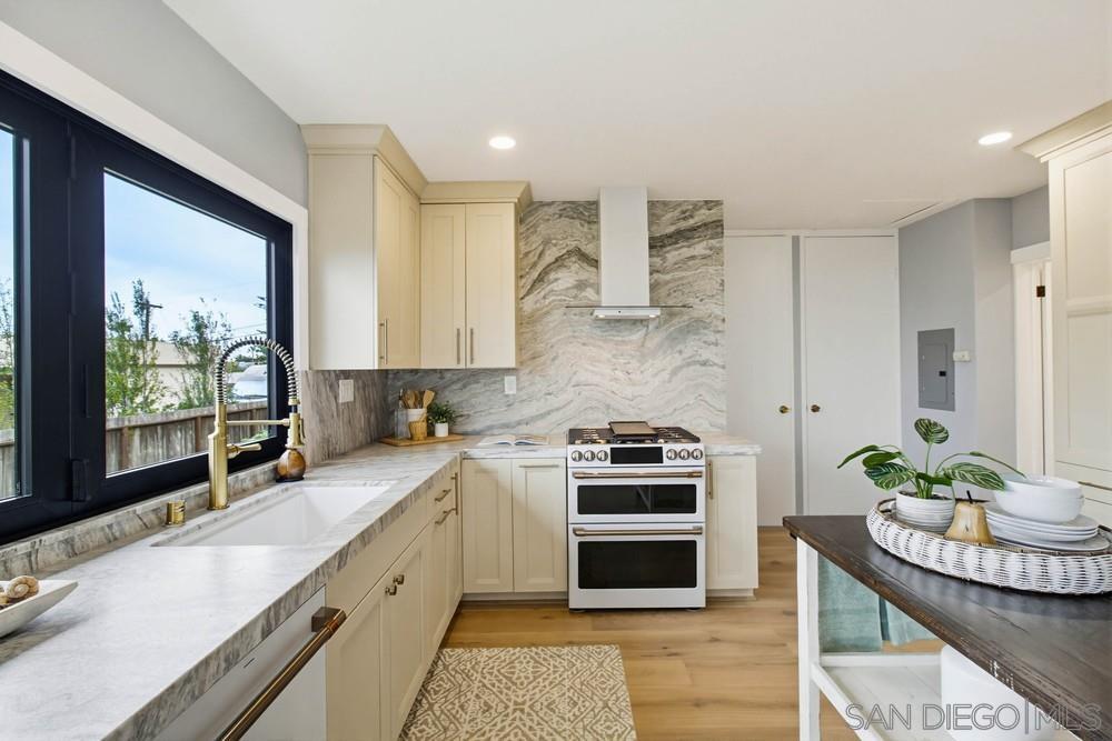 Detail Gallery Image 16 of 47 For 4468  Bermuda Avenue, San Diego,  CA 92107 - 2 Beds | 1 Baths