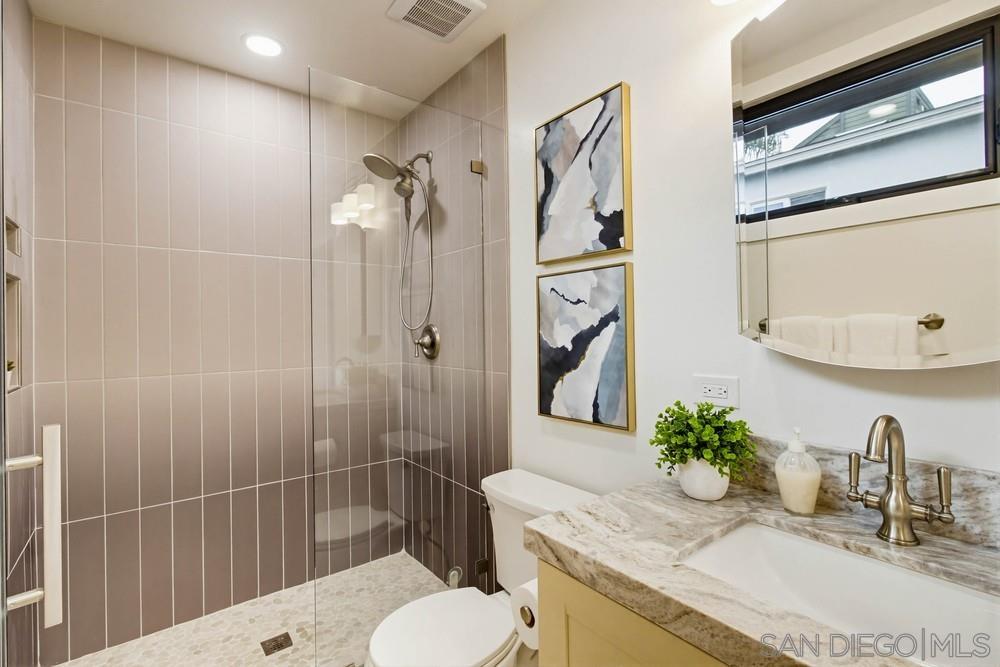 Detail Gallery Image 21 of 47 For 4468  Bermuda Avenue, San Diego,  CA 92107 - 2 Beds | 1 Baths