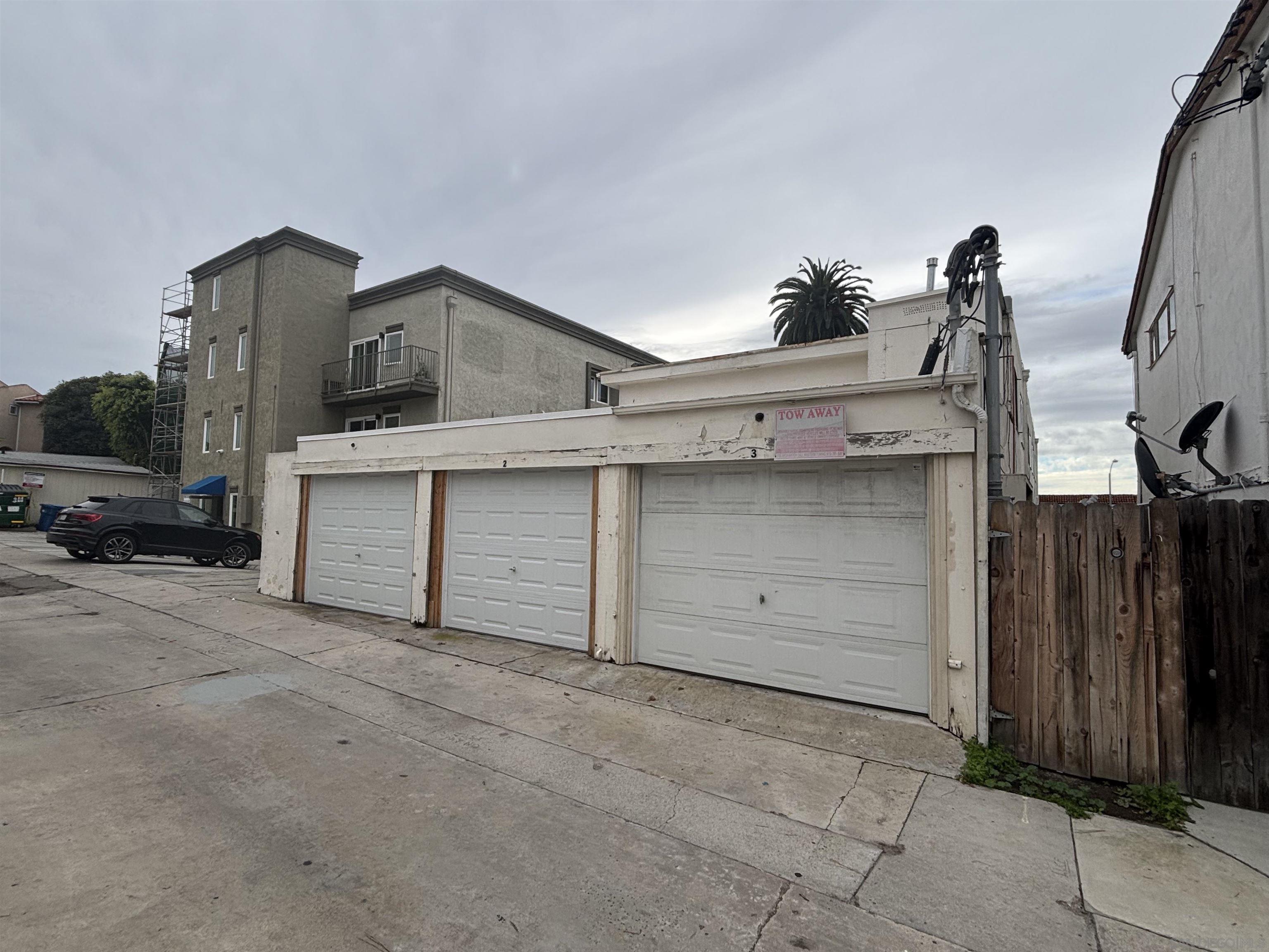 Detail Gallery Image 11 of 11 For 7441-43  La Jolla Blvd, La Jolla,  CA 92037 - – Beds | – Baths