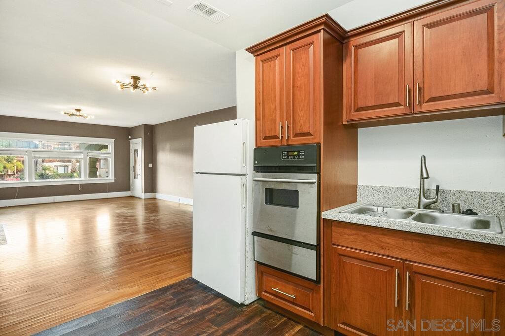 Detail Gallery Image 32 of 45 For 3574  4th Ave. (-80), San Diego,  CA 92103 - – Beds | – Baths